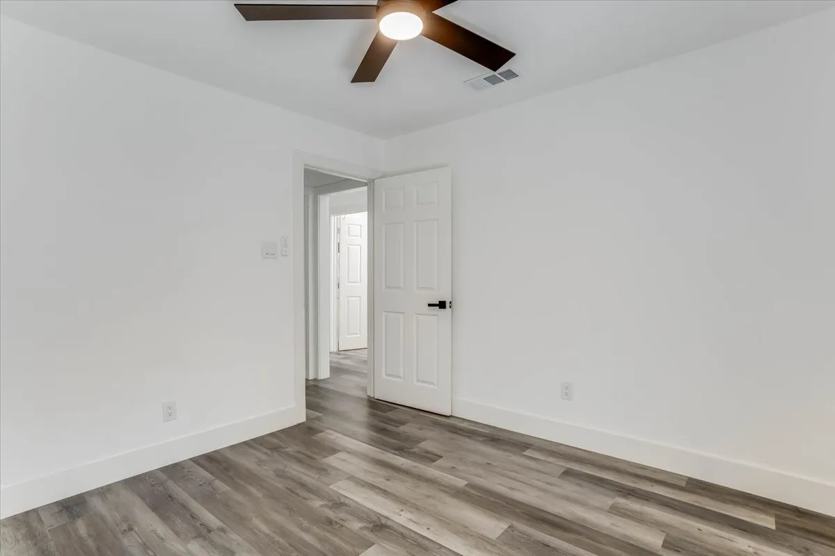 Single Family Residence For Sale in Dallas County , 2100 Antibes Drive, Carrollton, Texas 75006, 4 Bedroom, 3 Bathroom, 2 Garage spaces, 2,858 Sqft, built in 1986, mls#21375849, Real Estate Agent in Carrollton, Homes For Sale in Dallas county, Homes For Sale in Carrollton, Realtor in Carrollton Texas, Real Estate Brokerage Independent Realty Texas, Luminita Cordes Realtor