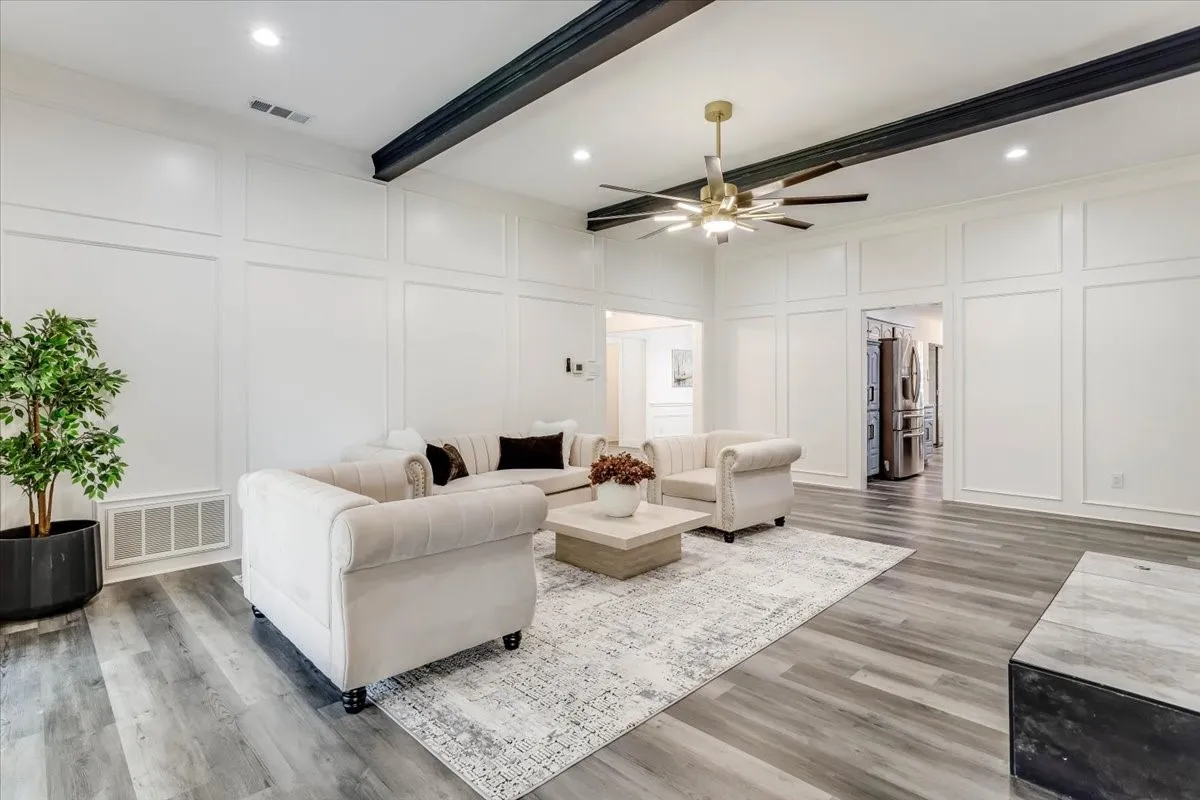 Single Family Residence For Sale in Dallas County , 2100 Antibes Drive, Carrollton, Texas 75006, 4 Bedroom, 3 Bathroom, 2 Garage spaces, 2,858 Sqft, built in 1986, mls#21375849, Real Estate Agent in Carrollton, Homes For Sale in Dallas county, Homes For Sale in Carrollton, Realtor in Carrollton Texas, Real Estate Brokerage Independent Realty Texas, Luminita Cordes Realtor