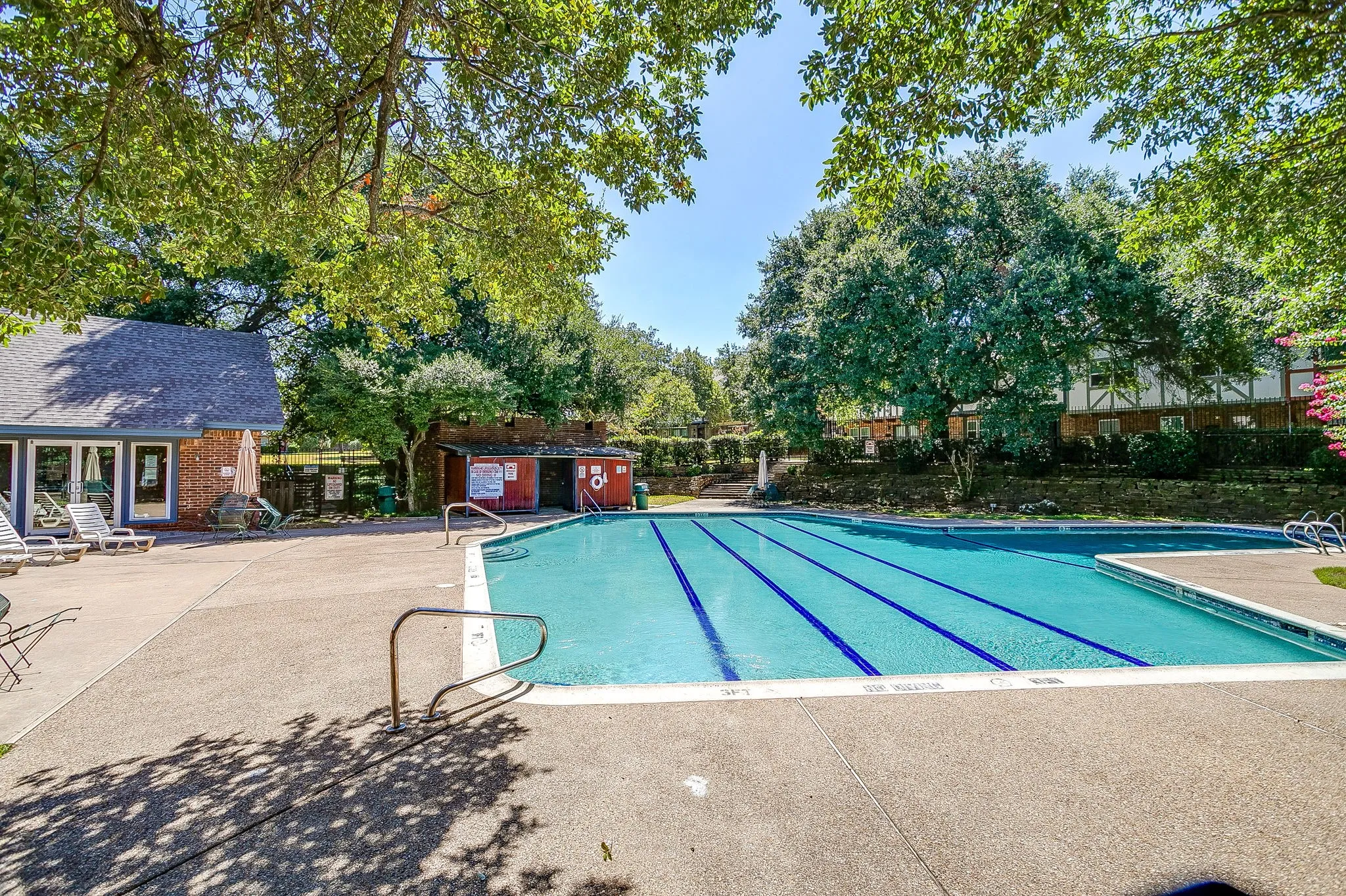 Community pool