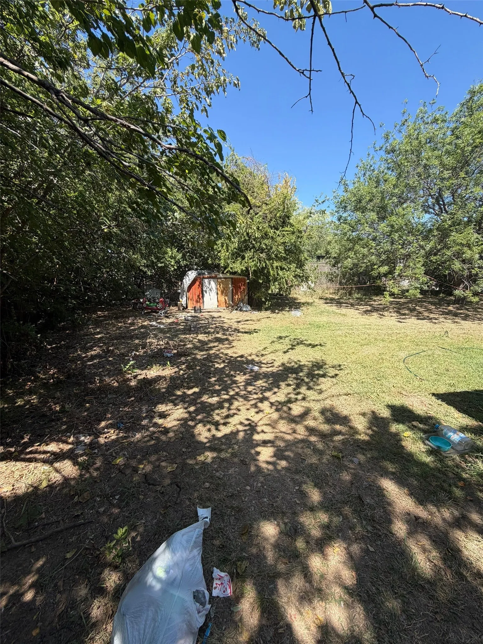 Single Family Residence For Sale in Dallas County , 3001 Meadow Circle, Grand Prairie, Texas 75052, 3 Bedroom, 2 Bathroom, 2 Garage spaces, 1,406 Sqft, built in 1980, mls#21376624, Real Estate Agent in Grand Prairie, Homes For Sale in Dallas county, Homes For Sale in Grand Prairie, Realtor in Grand Prairie Texas, Real Estate Brokerage Independent Realty Texas, Luminita Cordes Realtor