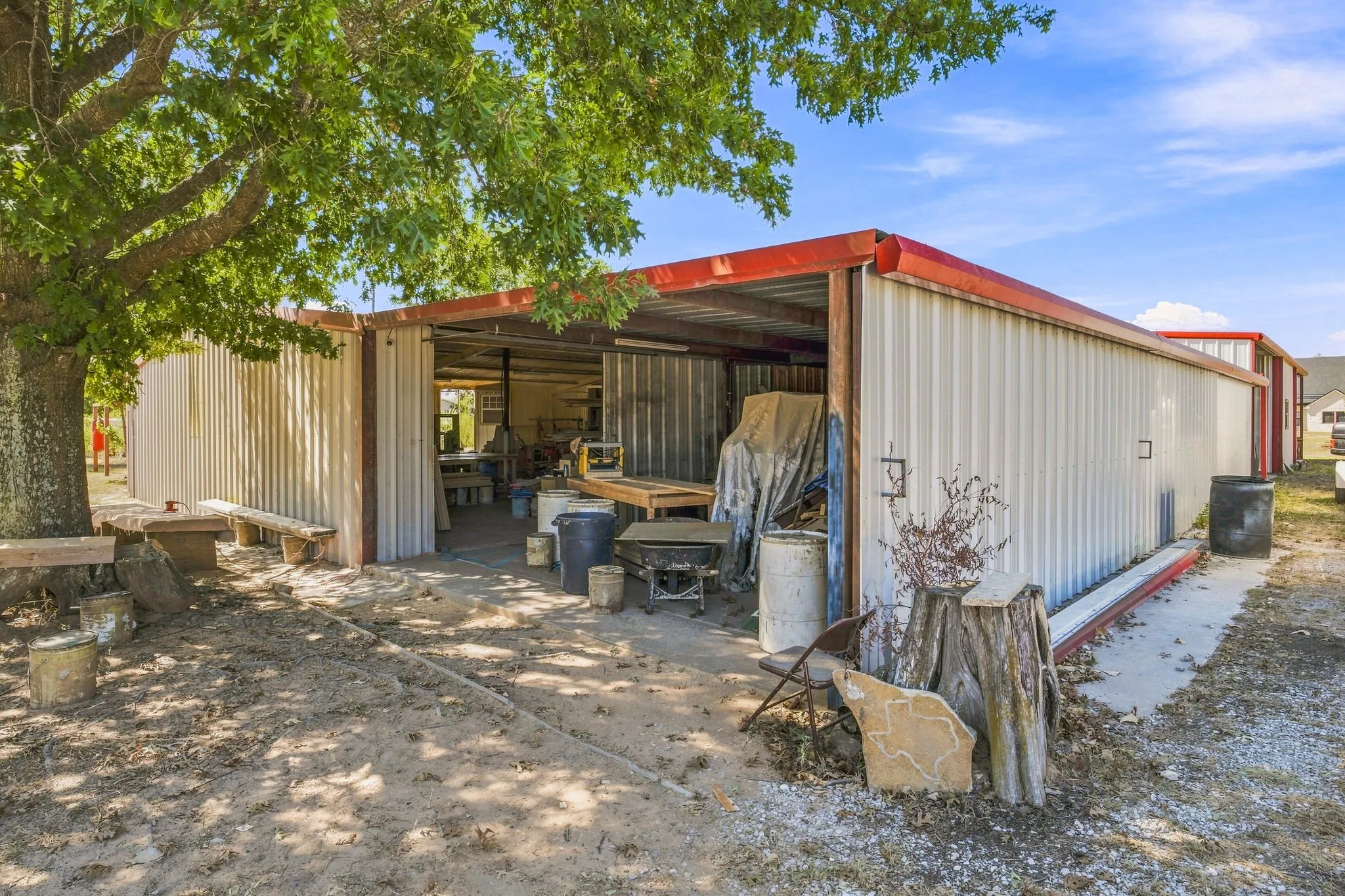 Single Family Residence For Sale in Erath County , 1630 County Road 262, Stephenville, Texas 76401, 5 Bedroom, 5 Bathroom, Garage spaces, 3,908 Sqft, built in 2022, mls#21376610, Real Estate Agent in Stephenville, Homes For Sale in Erath county, Homes For Sale in Stephenville, Realtor in Stephenville Texas, Real Estate Brokerage Independent Realty Texas, Luminita Cordes Realtor