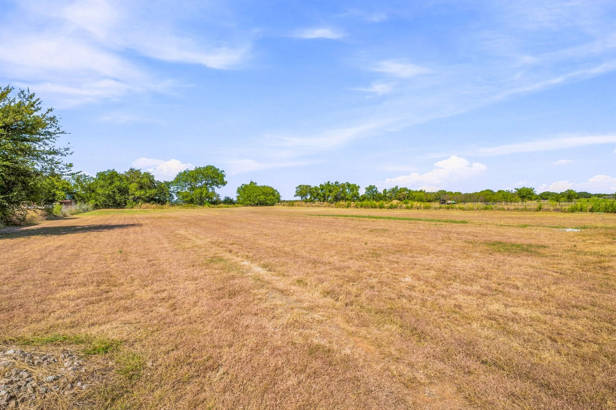 Single Family Residence For Sale in Erath County , 1630 County Road 262, Stephenville, Texas 76401, 5 Bedroom, 5 Bathroom, Garage spaces, 3,908 Sqft, built in 2022, mls#21376610, Real Estate Agent in Stephenville, Homes For Sale in Erath county, Homes For Sale in Stephenville, Realtor in Stephenville Texas, Real Estate Brokerage Independent Realty Texas, Luminita Cordes Realtor