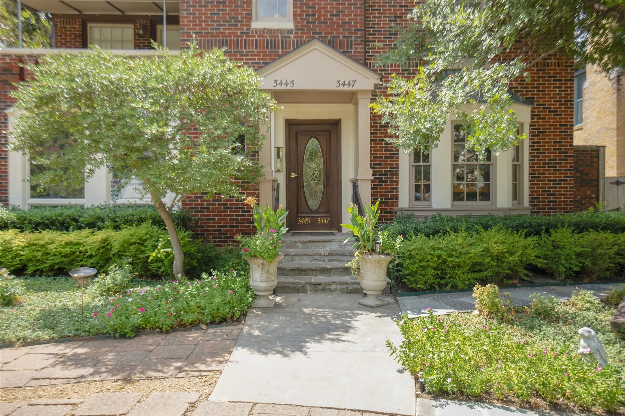 Apartment For Rent in Dallas County , 3445 Lovers Lane B, University Park, Texas 75225, 2 Bedroom, 2 Bathroom, 1 Garage spaces, 1,467 Sqft, built in 1936, mls#21374540, Real Estate Agent in University Park, Homes For Rent in Dallas county, Homes For Rent in University Park, Realtor in University Park Texas, Real Estate Brokerage Independent Realty Texas, Luminita Cordes Realtor