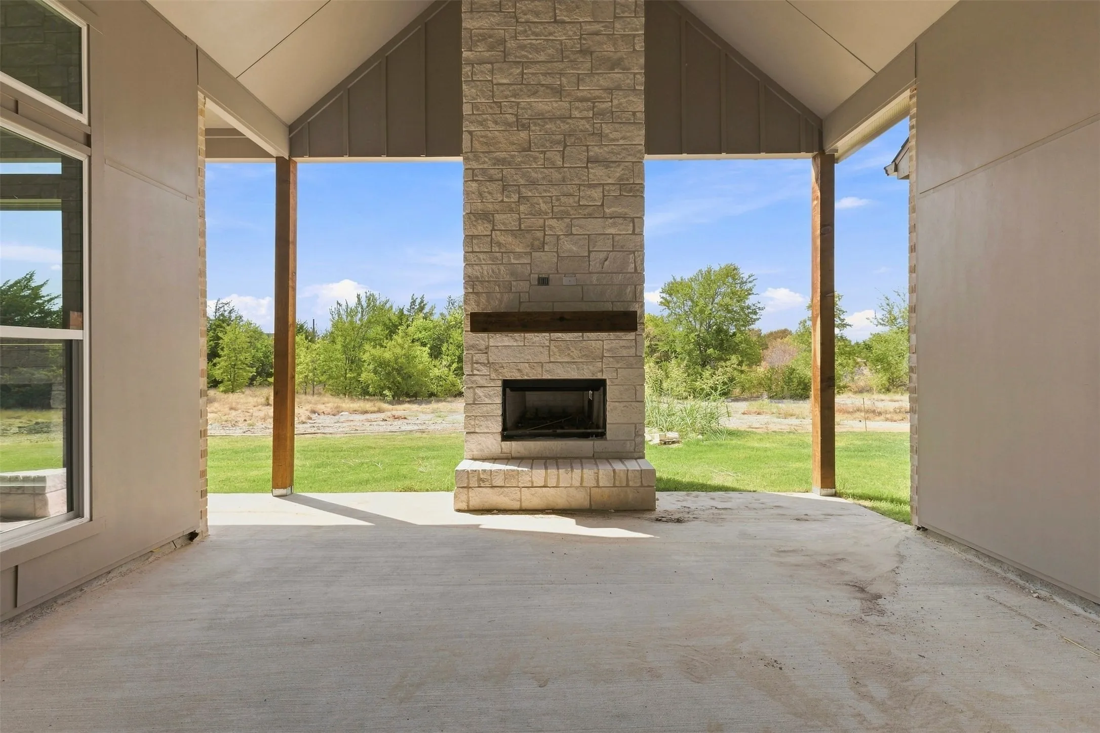 Single Family Residence For Sale in Ellis County , 3071 Stonebriar Drive, Waxahachie, Texas 75165, 4 Bedroom, 4 Bathroom, 3 Garage spaces, 3,376 Sqft, built in 2026, mls#21375579, Real Estate Agent in Waxahachie, Homes For Sale in Ellis county, Homes For Sale in Waxahachie, Realtor in Waxahachie Texas, Real Estate Brokerage Independent Realty Texas, Luminita Cordes Realtor