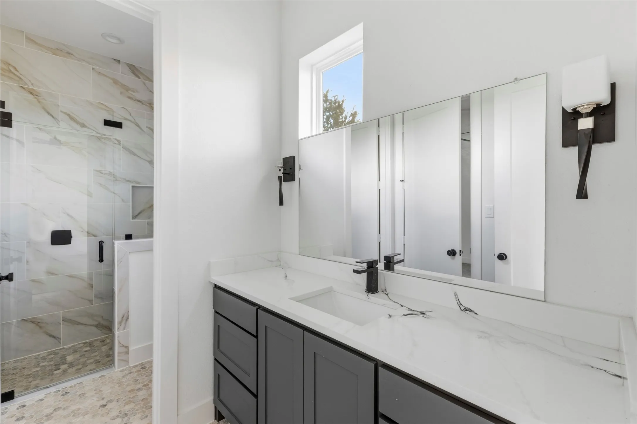 Single Family Residence For Sale in Ellis County , 3071 Stonebriar Drive, Waxahachie, Texas 75165, 4 Bedroom, 4 Bathroom, 3 Garage spaces, 3,376 Sqft, built in 2026, mls#21375579, Real Estate Agent in Waxahachie, Homes For Sale in Ellis county, Homes For Sale in Waxahachie, Realtor in Waxahachie Texas, Real Estate Brokerage Independent Realty Texas, Luminita Cordes Realtor