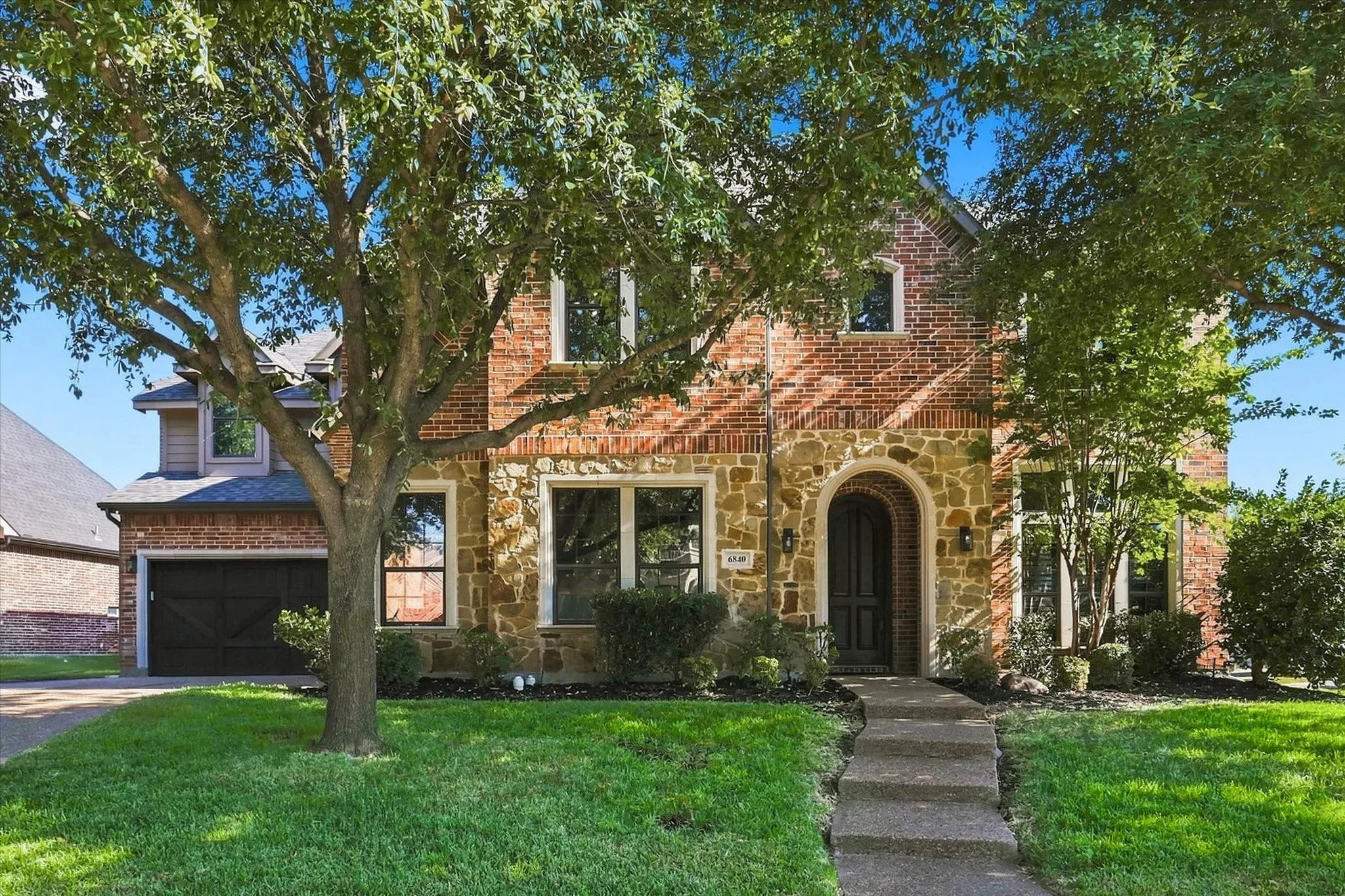 Single Family Residence For Sale in Tarrant County , 6840 Shalloway Drive, Grand Prairie, Texas 75054, 5 Bedroom, 5 Bathroom, 3 Garage spaces, 5,188 Sqft, built in 2006, mls#21373845, Real Estate Agent in Grand Prairie, Homes For Sale in Tarrant county, Homes For Sale in Grand Prairie, Realtor in Grand Prairie Texas, Real Estate Brokerage Independent Realty Texas, Luminita Cordes Realtor