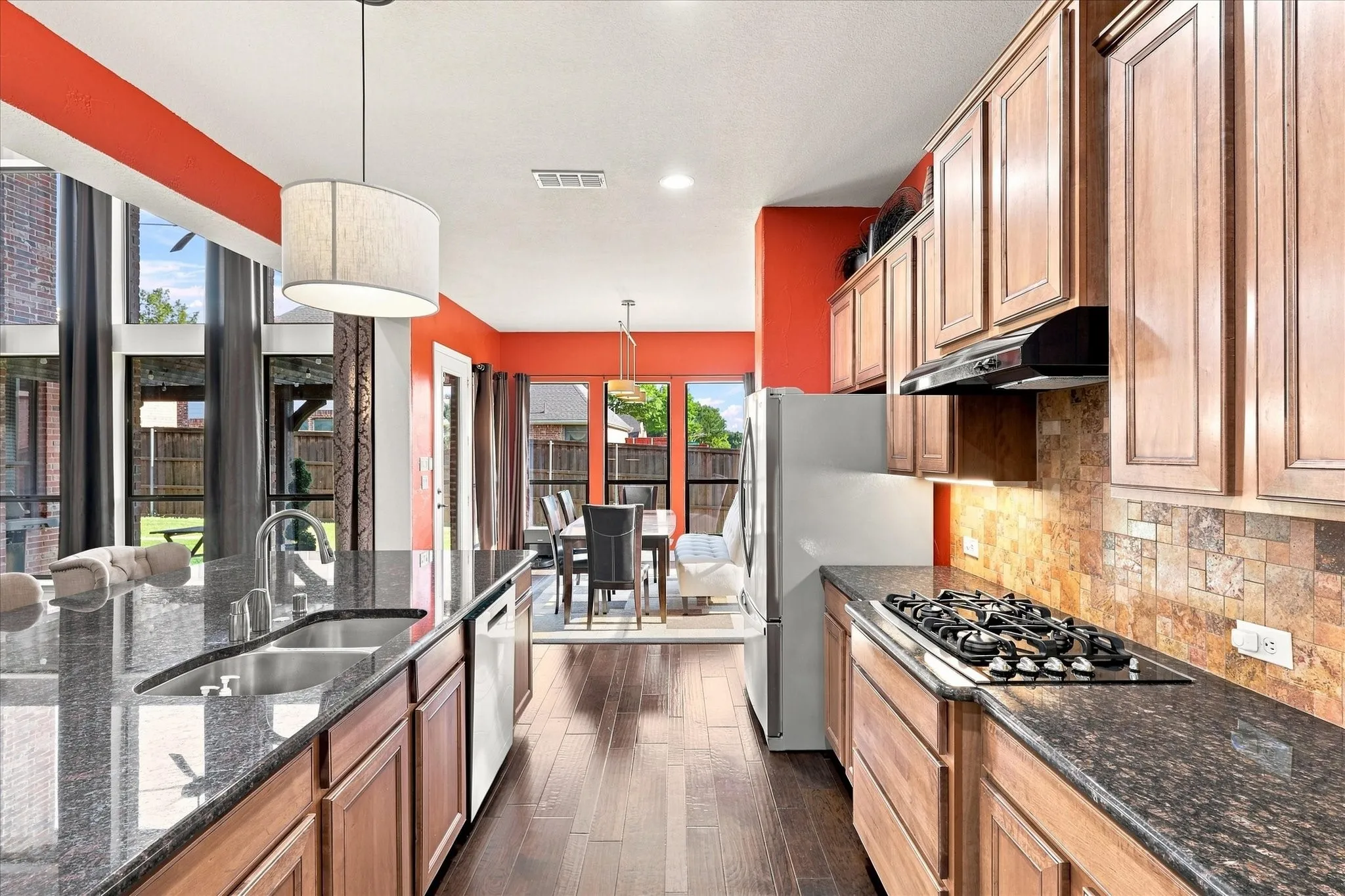 Single Family Residence For Sale in Tarrant County , 6840 Shalloway Drive, Grand Prairie, Texas 75054, 5 Bedroom, 5 Bathroom, 3 Garage spaces, 5,188 Sqft, built in 2006, mls#21373845, Real Estate Agent in Grand Prairie, Homes For Sale in Tarrant county, Homes For Sale in Grand Prairie, Realtor in Grand Prairie Texas, Real Estate Brokerage Independent Realty Texas, Luminita Cordes Realtor