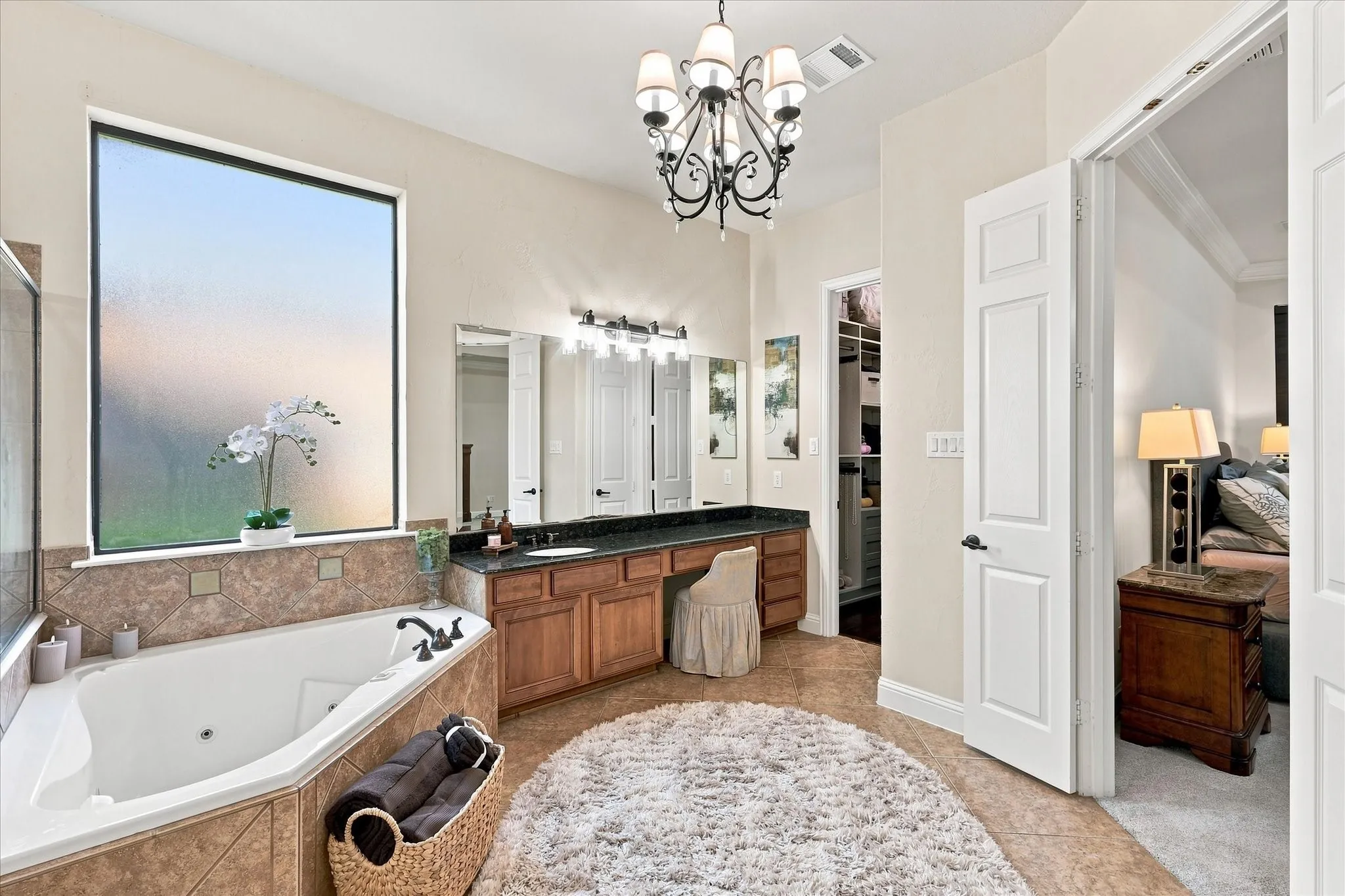 Single Family Residence For Sale in Tarrant County , 6840 Shalloway Drive, Grand Prairie, Texas 75054, 5 Bedroom, 5 Bathroom, 3 Garage spaces, 5,188 Sqft, built in 2006, mls#21373845, Real Estate Agent in Grand Prairie, Homes For Sale in Tarrant county, Homes For Sale in Grand Prairie, Realtor in Grand Prairie Texas, Real Estate Brokerage Independent Realty Texas, Luminita Cordes Realtor