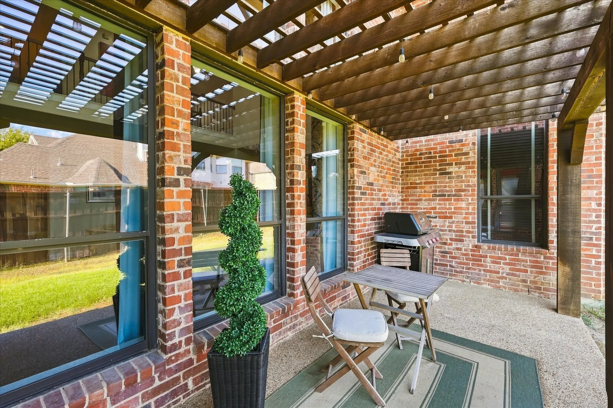 Single Family Residence For Sale in Tarrant County , 6840 Shalloway Drive, Grand Prairie, Texas 75054, 5 Bedroom, 5 Bathroom, 3 Garage spaces, 5,188 Sqft, built in 2006, mls#21373845, Real Estate Agent in Grand Prairie, Homes For Sale in Tarrant county, Homes For Sale in Grand Prairie, Realtor in Grand Prairie Texas, Real Estate Brokerage Independent Realty Texas, Luminita Cordes Realtor