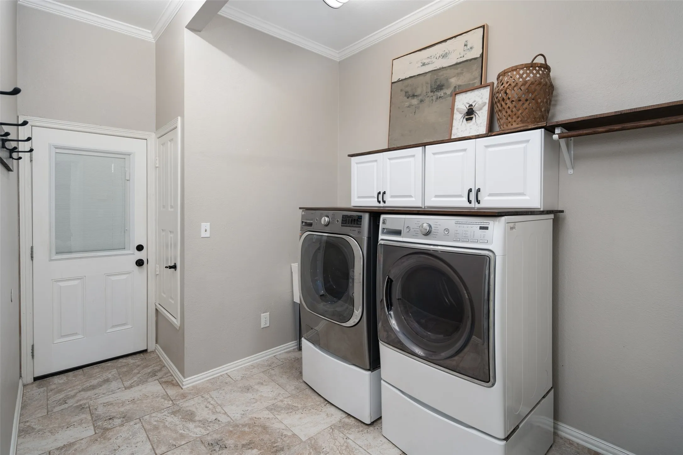Single Family Residence For Sale in Collin County , 5813 Franklin Branch Road, Mc Kinney, Texas 75071, 3 Bedroom, 3 Bathroom, 2 Garage spaces, 2,996 Sqft, built in 1997, mls#21360879, Real Estate Agent in Mc Kinney, Homes For Sale in Collin county, Homes For Sale in Mc Kinney, Realtor in Mc Kinney Texas, Real Estate Brokerage Independent Realty Texas, Luminita Cordes Realtor