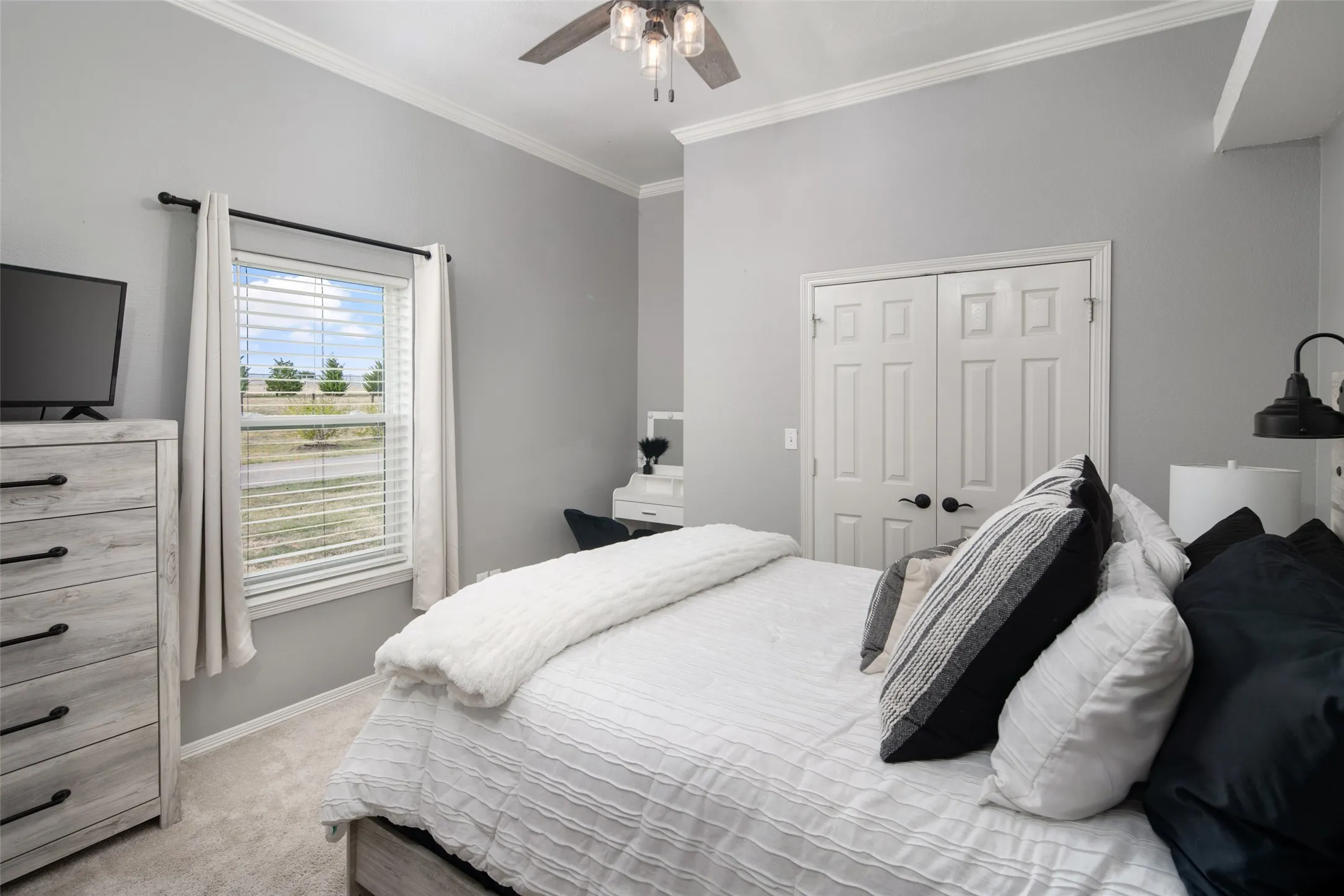 Single Family Residence For Sale in Collin County , 5813 Franklin Branch Road, Mc Kinney, Texas 75071, 3 Bedroom, 3 Bathroom, 2 Garage spaces, 2,996 Sqft, built in 1997, mls#21360879, Real Estate Agent in Mc Kinney, Homes For Sale in Collin county, Homes For Sale in Mc Kinney, Realtor in Mc Kinney Texas, Real Estate Brokerage Independent Realty Texas, Luminita Cordes Realtor