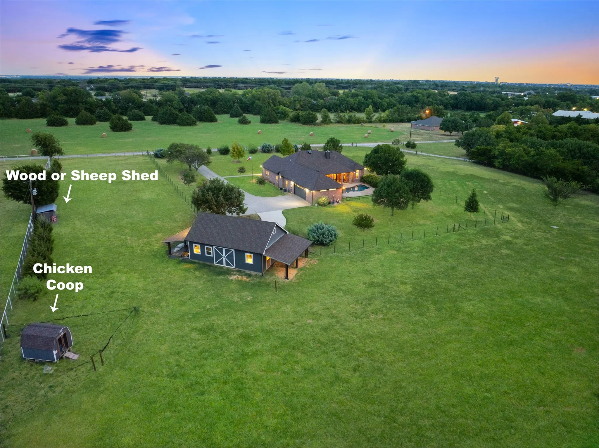 Single Family Residence For Sale in Collin County , 5813 Franklin Branch Road, Mc Kinney, Texas 75071, 3 Bedroom, 3 Bathroom, 2 Garage spaces, 2,996 Sqft, built in 1997, mls#21360879, Real Estate Agent in Mc Kinney, Homes For Sale in Collin county, Homes For Sale in Mc Kinney, Realtor in Mc Kinney Texas, Real Estate Brokerage Independent Realty Texas, Luminita Cordes Realtor