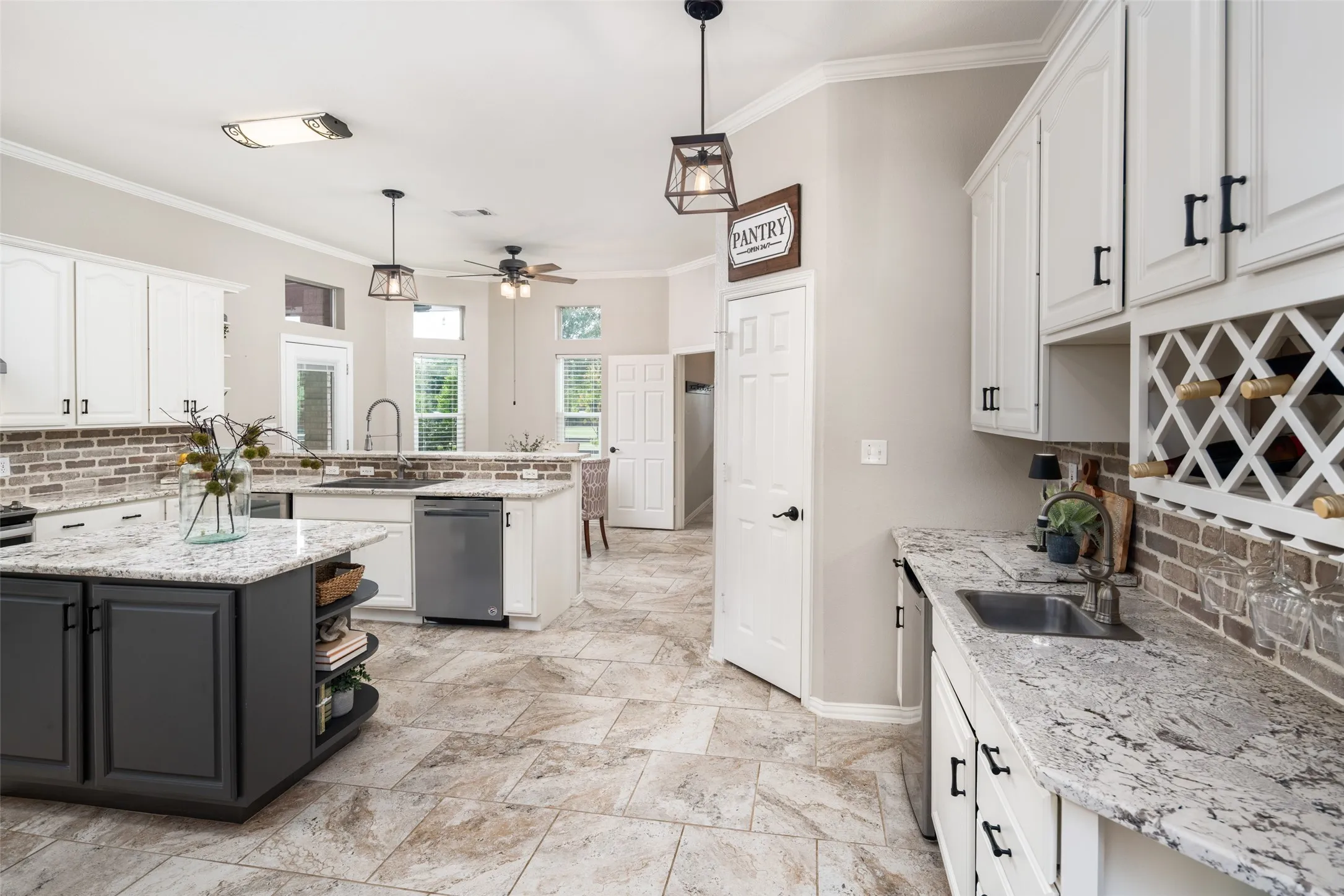 Single Family Residence For Sale in Collin County , 5813 Franklin Branch Road, Mc Kinney, Texas 75071, 3 Bedroom, 3 Bathroom, 2 Garage spaces, 2,996 Sqft, built in 1997, mls#21360879, Real Estate Agent in Mc Kinney, Homes For Sale in Collin county, Homes For Sale in Mc Kinney, Realtor in Mc Kinney Texas, Real Estate Brokerage Independent Realty Texas, Luminita Cordes Realtor