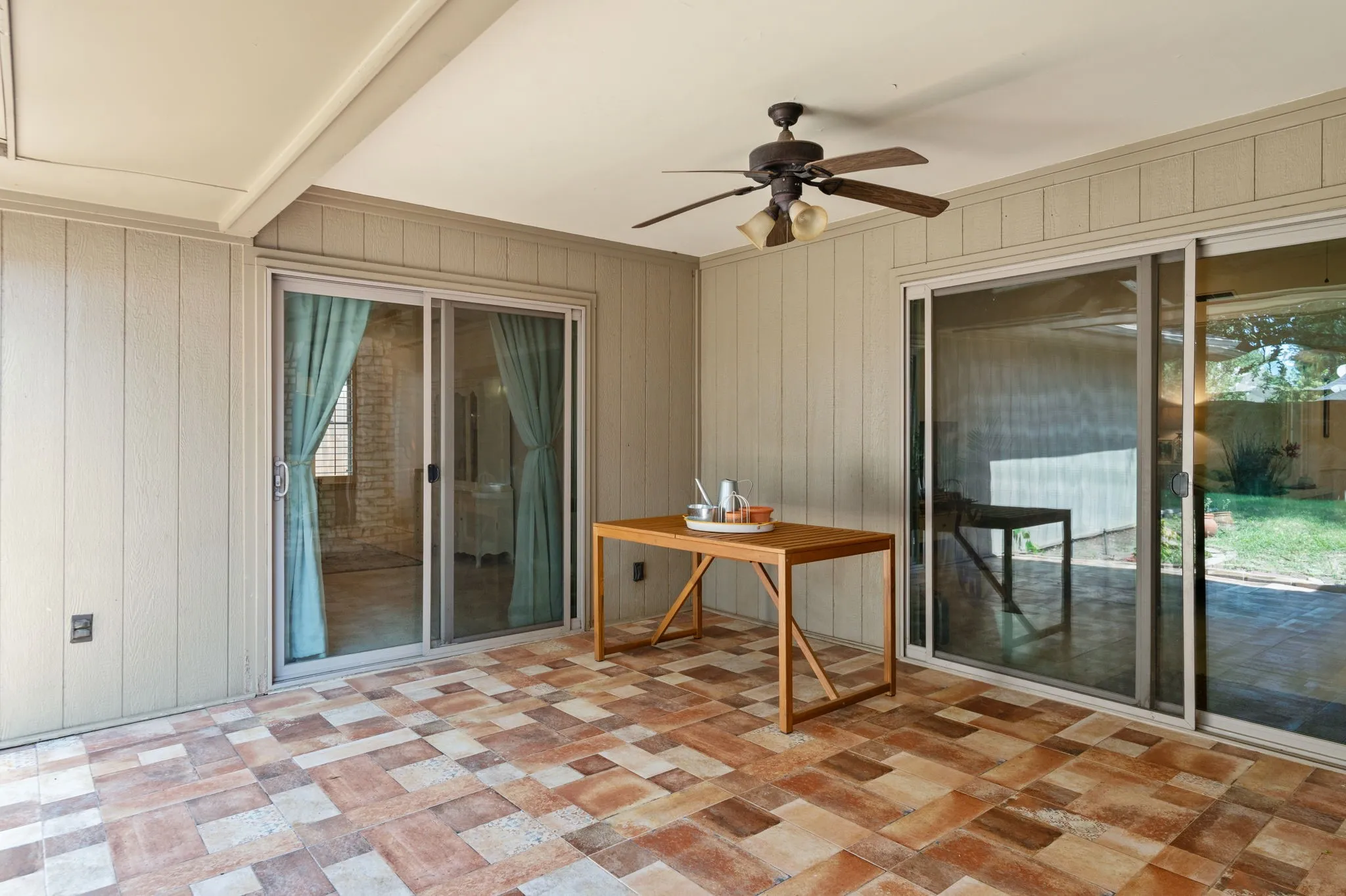 Single Family Residence For Rent in Dallas County , 621 Harvest Glen Drive, Richardson, Texas 75081, 4 Bedroom, 3 Bathroom, 2 Garage spaces, 2,718 Sqft, built in 1977, mls#21375465, Real Estate Agent in Richardson, Homes For Rent in Dallas county, Homes For Rent in Richardson, Realtor in Richardson Texas, Real Estate Brokerage Independent Realty Texas, Luminita Cordes Realtor