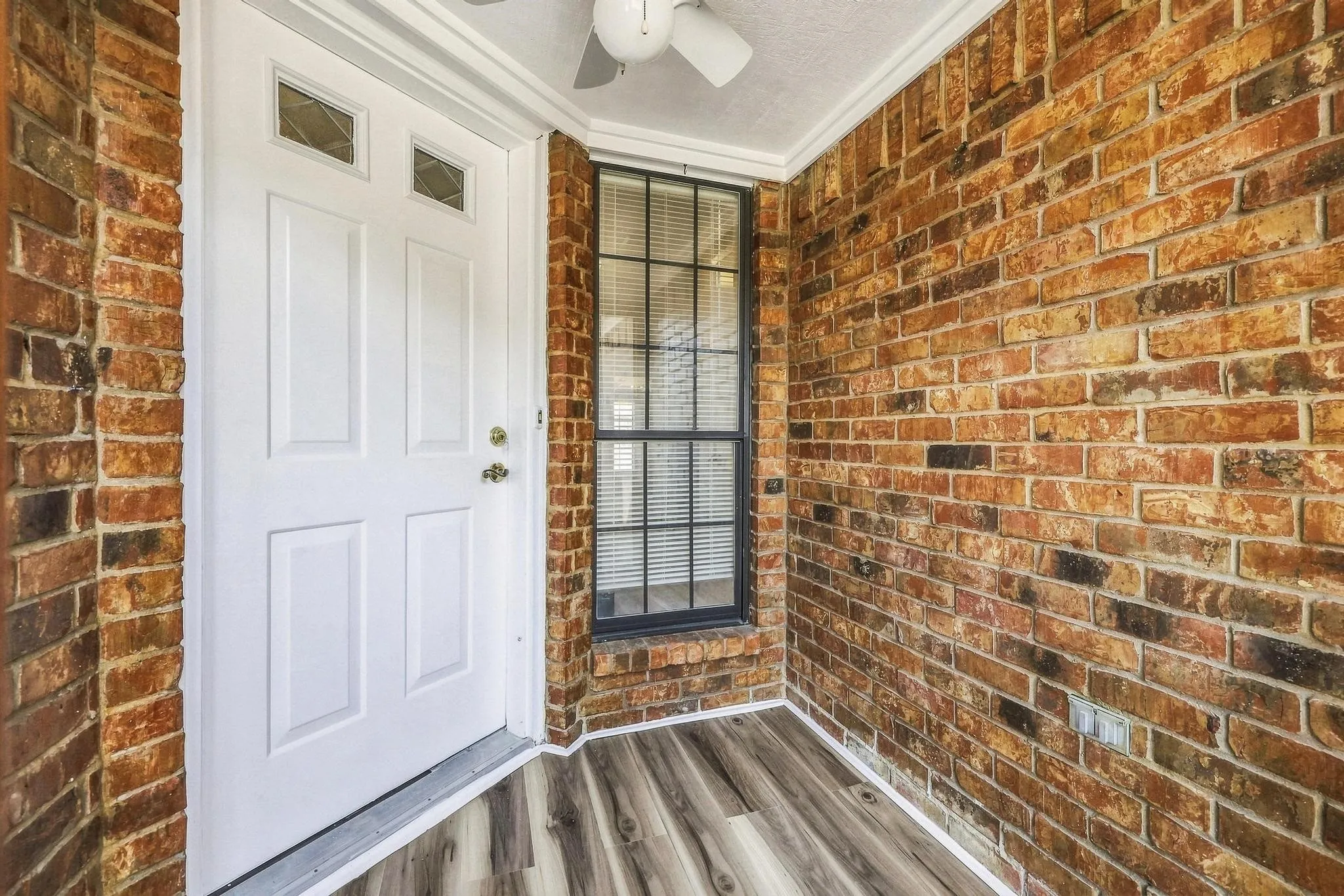 Single Family Residence For Sale in Grayson County , 1841 Glenway Drive, Sherman, Texas 75092, 3 Bedroom, 2 Bathroom, 2 Garage spaces, 1,756 Sqft, built in 1984, mls#21374520, Real Estate Agent in Sherman, Homes For Sale in Grayson county, Homes For Sale in Sherman, Realtor in Sherman Texas, Real Estate Brokerage Independent Realty Texas, Luminita Cordes Realtor