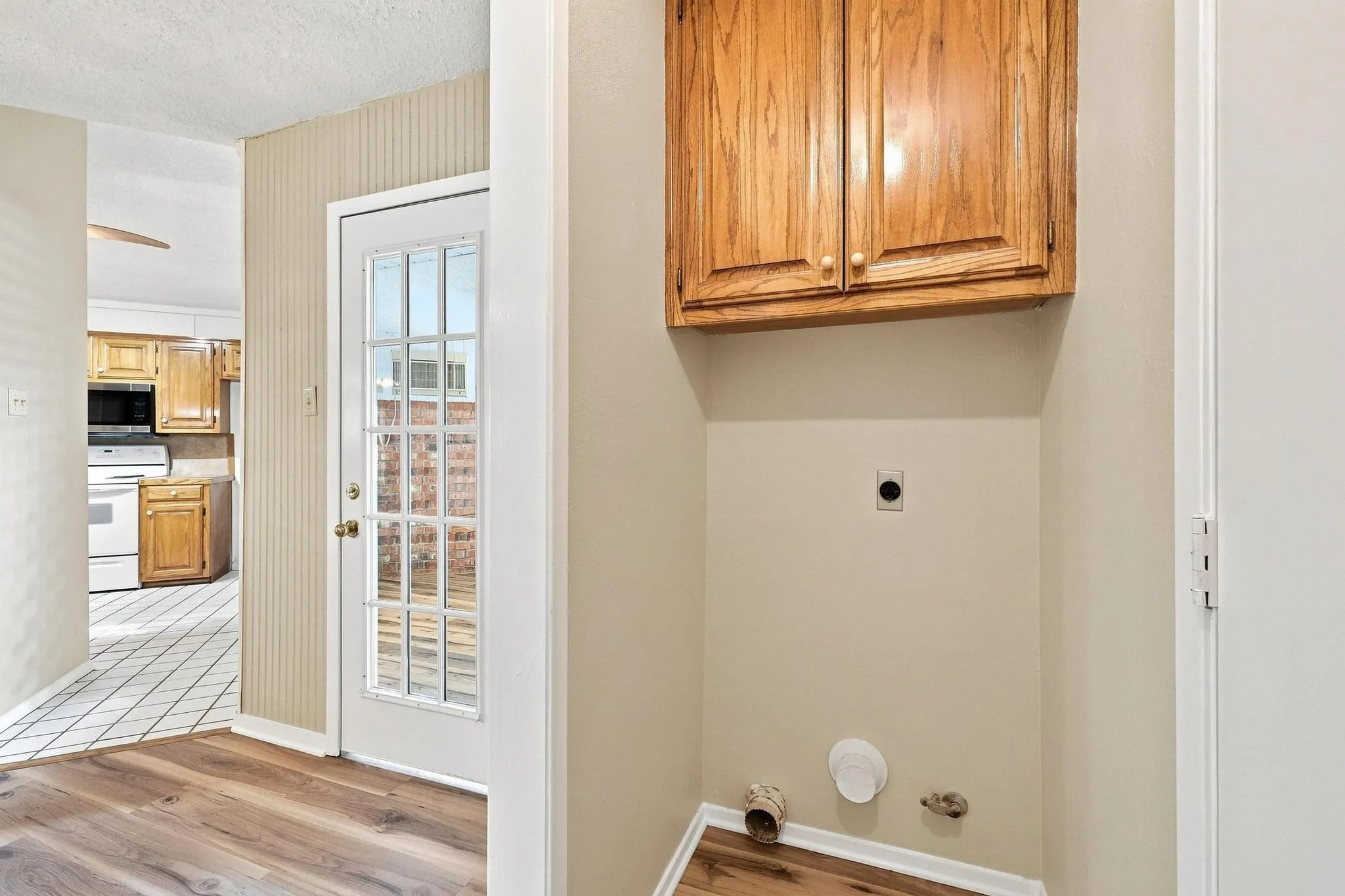 Single Family Residence For Sale in Grayson County , 1841 Glenway Drive, Sherman, Texas 75092, 3 Bedroom, 2 Bathroom, 2 Garage spaces, 1,756 Sqft, built in 1984, mls#21374520, Real Estate Agent in Sherman, Homes For Sale in Grayson county, Homes For Sale in Sherman, Realtor in Sherman Texas, Real Estate Brokerage Independent Realty Texas, Luminita Cordes Realtor