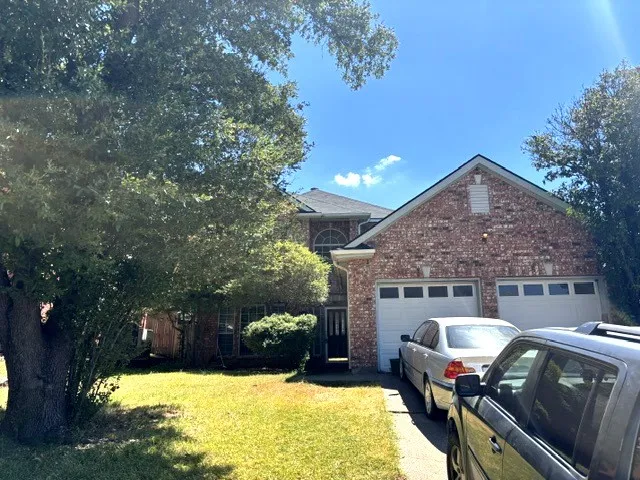 Single Family Residence For Sale in Dallas County , 1115 Avatar Drive, Grand Prairie, Texas 75052, 3 Bedroom, 3 Bathroom, 2 Garage spaces, 2,049 Sqft, built in 1993, mls#21375848, Real Estate Agent in Grand Prairie, Homes For Sale in Dallas county, Homes For Sale in Grand Prairie, Realtor in Grand Prairie Texas, Real Estate Brokerage Independent Realty Texas, Luminita Cordes Realtor