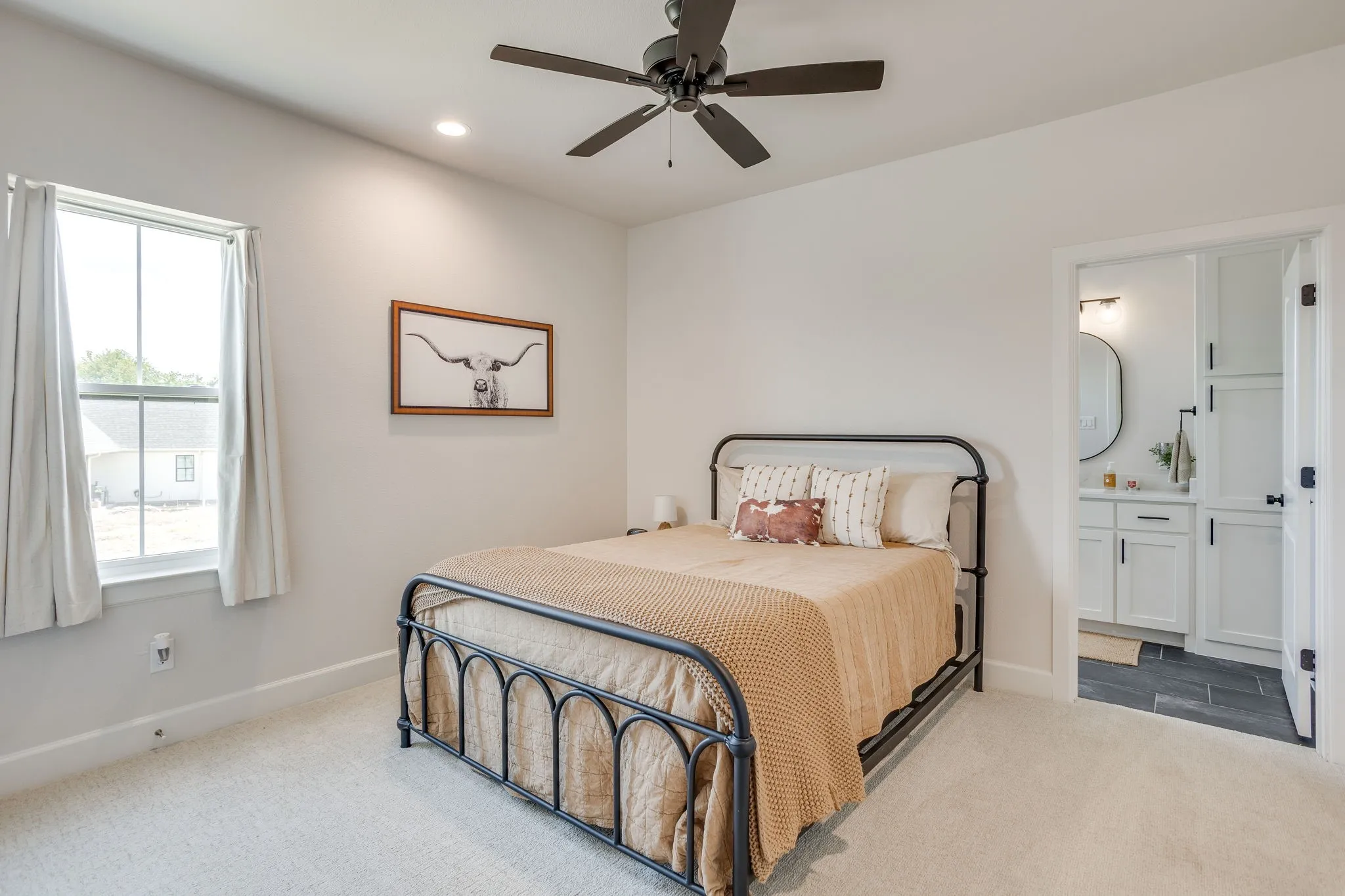 Single Family Residence For Sale in Parker County , 216 Greene Road, Weatherford, Texas 76087, 4 Bedroom, 4 Bathroom, 3 Garage spaces, 3,320 Sqft, built in 2022, mls#21376692, Real Estate Agent in Weatherford, Homes For Sale in Parker county, Homes For Sale in Weatherford, Realtor in Weatherford Texas, Real Estate Brokerage Independent Realty Texas, Luminita Cordes Realtor