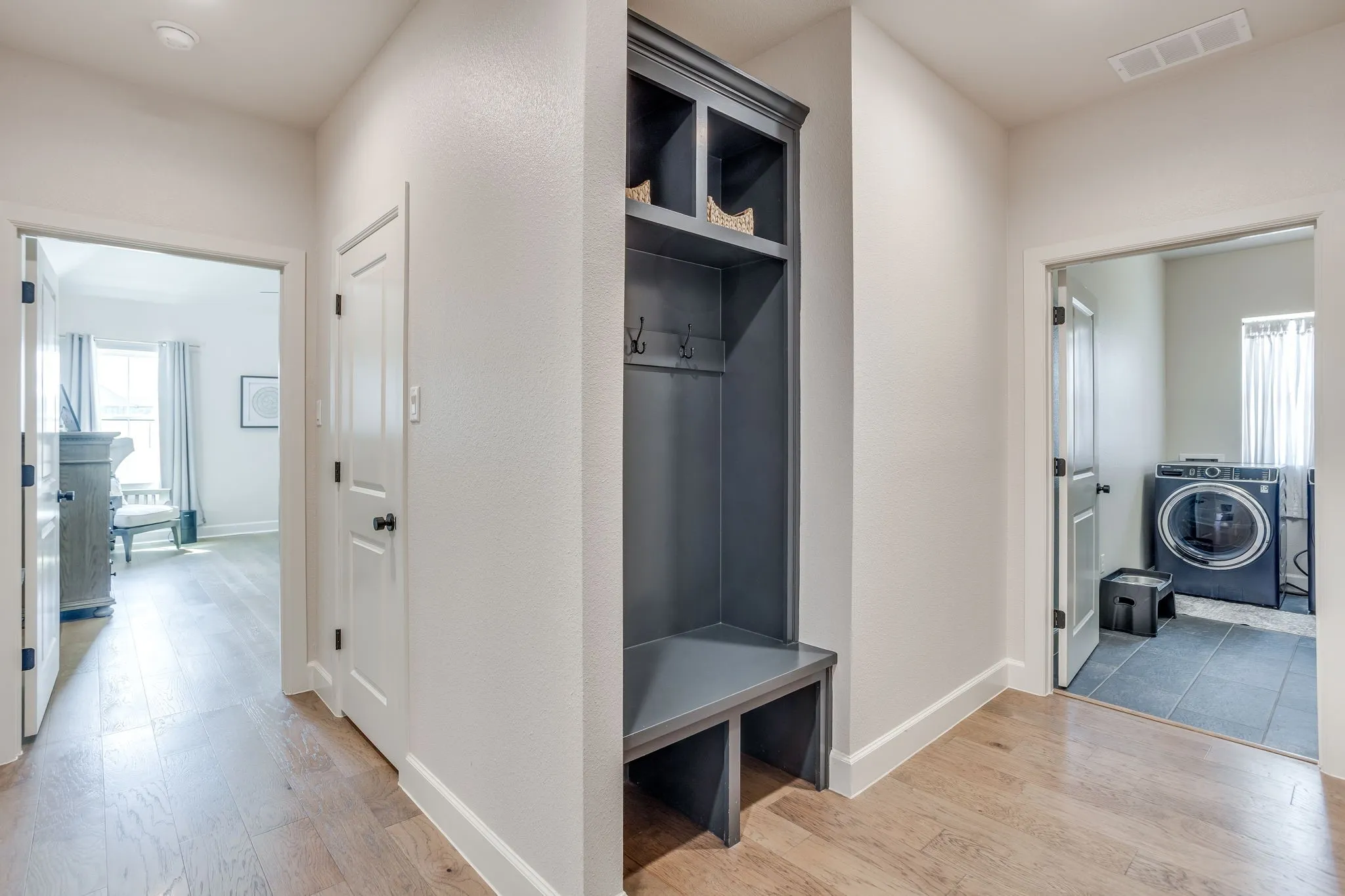 Single Family Residence For Sale in Parker County , 216 Greene Road, Weatherford, Texas 76087, 4 Bedroom, 4 Bathroom, 3 Garage spaces, 3,320 Sqft, built in 2022, mls#21376692, Real Estate Agent in Weatherford, Homes For Sale in Parker county, Homes For Sale in Weatherford, Realtor in Weatherford Texas, Real Estate Brokerage Independent Realty Texas, Luminita Cordes Realtor