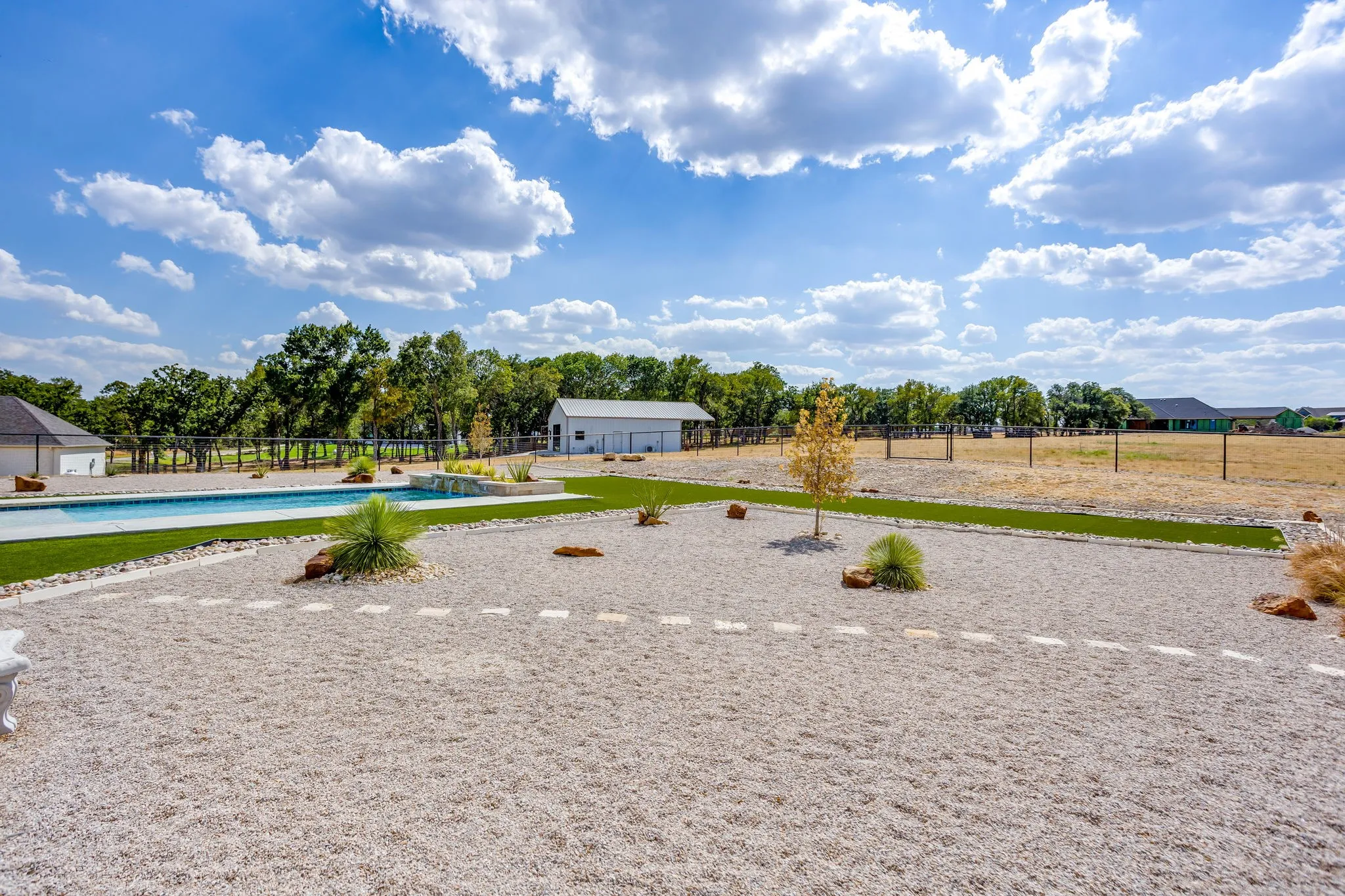 Single Family Residence For Sale in Parker County , 216 Greene Road, Weatherford, Texas 76087, 4 Bedroom, 4 Bathroom, 3 Garage spaces, 3,320 Sqft, built in 2022, mls#21376692, Real Estate Agent in Weatherford, Homes For Sale in Parker county, Homes For Sale in Weatherford, Realtor in Weatherford Texas, Real Estate Brokerage Independent Realty Texas, Luminita Cordes Realtor