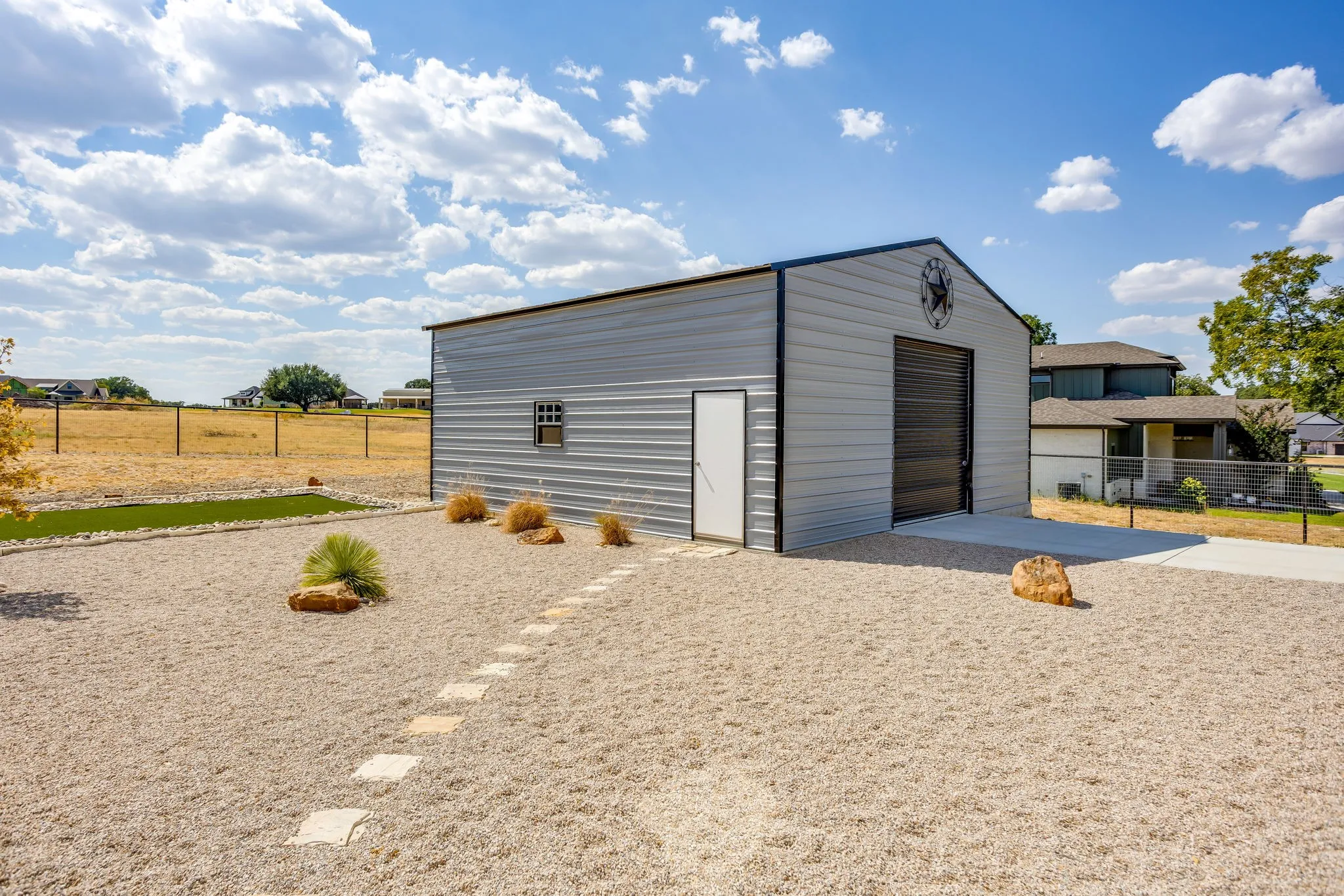 Single Family Residence For Sale in Parker County , 216 Greene Road, Weatherford, Texas 76087, 4 Bedroom, 4 Bathroom, 3 Garage spaces, 3,320 Sqft, built in 2022, mls#21376692, Real Estate Agent in Weatherford, Homes For Sale in Parker county, Homes For Sale in Weatherford, Realtor in Weatherford Texas, Real Estate Brokerage Independent Realty Texas, Luminita Cordes Realtor