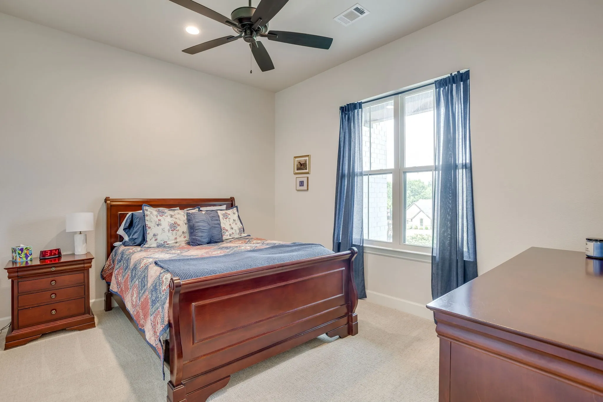 Single Family Residence For Sale in Parker County , 216 Greene Road, Weatherford, Texas 76087, 4 Bedroom, 4 Bathroom, 3 Garage spaces, 3,320 Sqft, built in 2022, mls#21376692, Real Estate Agent in Weatherford, Homes For Sale in Parker county, Homes For Sale in Weatherford, Realtor in Weatherford Texas, Real Estate Brokerage Independent Realty Texas, Luminita Cordes Realtor