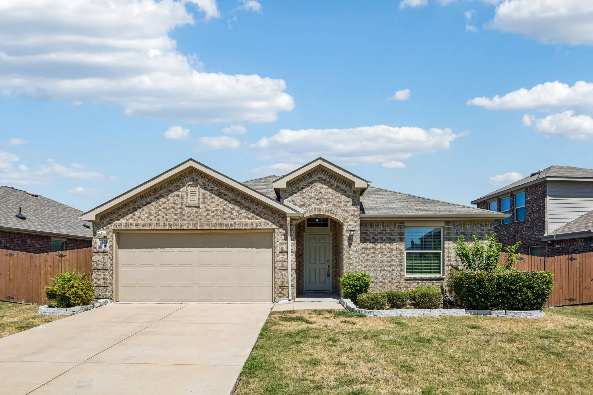 Single Family Residence For Rent in Kaufman County , 2938 Montrose Trail, Heartland, Texas 75126, 4 Bedroom, 2 Bathroom, 2 Garage spaces, 1,825 Sqft, built in 2019, mls#21376695, Real Estate Agent in Heartland, Homes For Rent in Kaufman county, Homes For Rent in Heartland, Realtor in Heartland Texas, Real Estate Brokerage Independent Realty Texas, Luminita Cordes Realtor