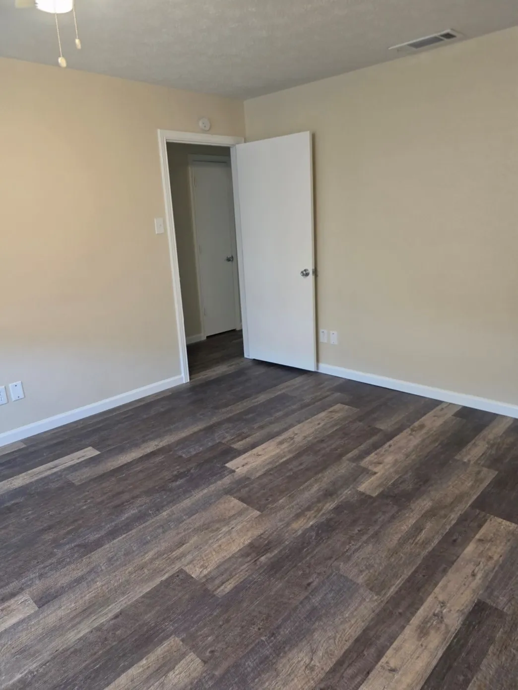 Duplex For Rent in Dallas County , 404 Tiffany Trail, Richardson, Texas 75081, 3 Bedroom, 2 Bathroom, 2 Garage spaces, 1,641 Sqft, built in 1975, mls#21376621, Real Estate Agent in Richardson, Homes For Rent in Dallas county, Homes For Rent in Richardson, Realtor in Richardson Texas, Real Estate Brokerage Independent Realty Texas, Luminita Cordes Realtor