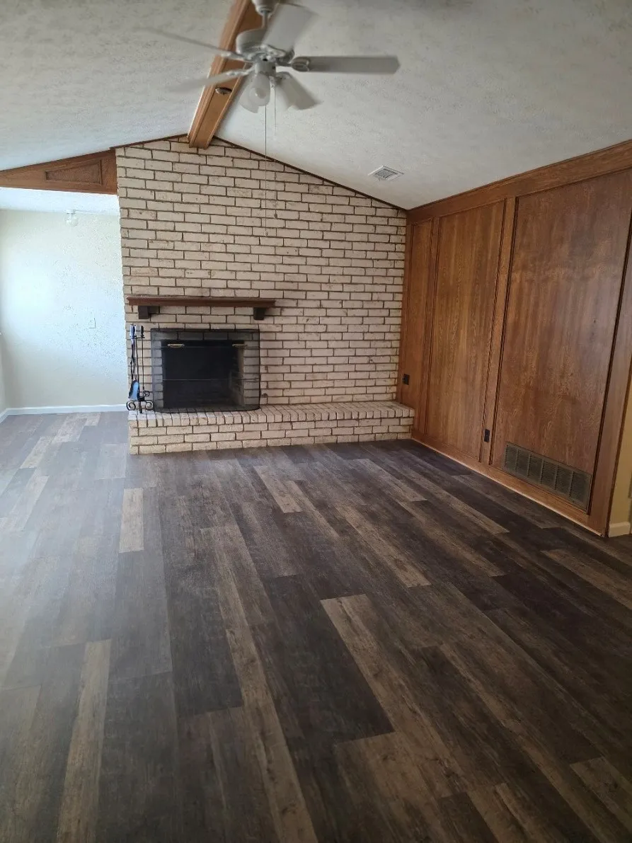 Duplex For Rent in Dallas County , 404 Tiffany Trail, Richardson, Texas 75081, 3 Bedroom, 2 Bathroom, 2 Garage spaces, 1,641 Sqft, built in 1975, mls#21376621, Real Estate Agent in Richardson, Homes For Rent in Dallas county, Homes For Rent in Richardson, Realtor in Richardson Texas, Real Estate Brokerage Independent Realty Texas, Luminita Cordes Realtor