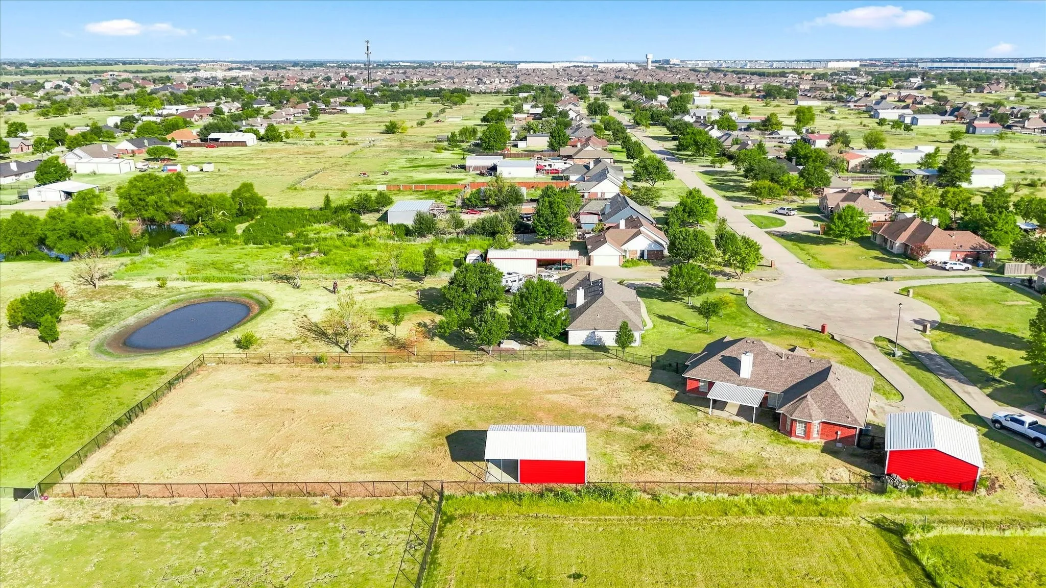 Single Family Residence For Sale in Kaufman County , 9934 Stonehearth Lane, Forney, Texas 75126, 3 Bedroom, 2 Bathroom, 4 Garage spaces, 1,759 Sqft, built in 2000, mls#21375443, Real Estate Agent in Forney, Homes For Sale in Kaufman county, Homes For Sale in Forney, Realtor in Forney Texas, Real Estate Brokerage Independent Realty Texas, Luminita Cordes Realtor