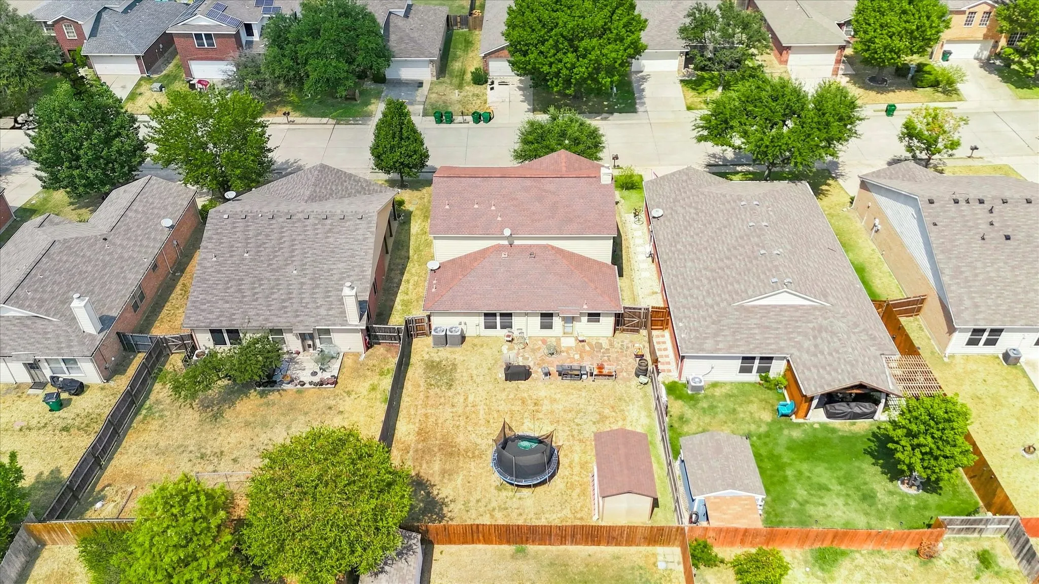 Single Family Residence For Sale in Denton County , 8816 Chisholm Trail, Cross Roads, Texas 76227, 4 Bedroom, 3 Bathroom, 2 Garage spaces, 2,353 Sqft, built in 2003, mls#21373791, Real Estate Agent in Cross Roads, Homes For Sale in Denton county, Homes For Sale in Cross Roads, Realtor in Cross Roads Texas, Real Estate Brokerage Independent Realty Texas, Luminita Cordes Realtor