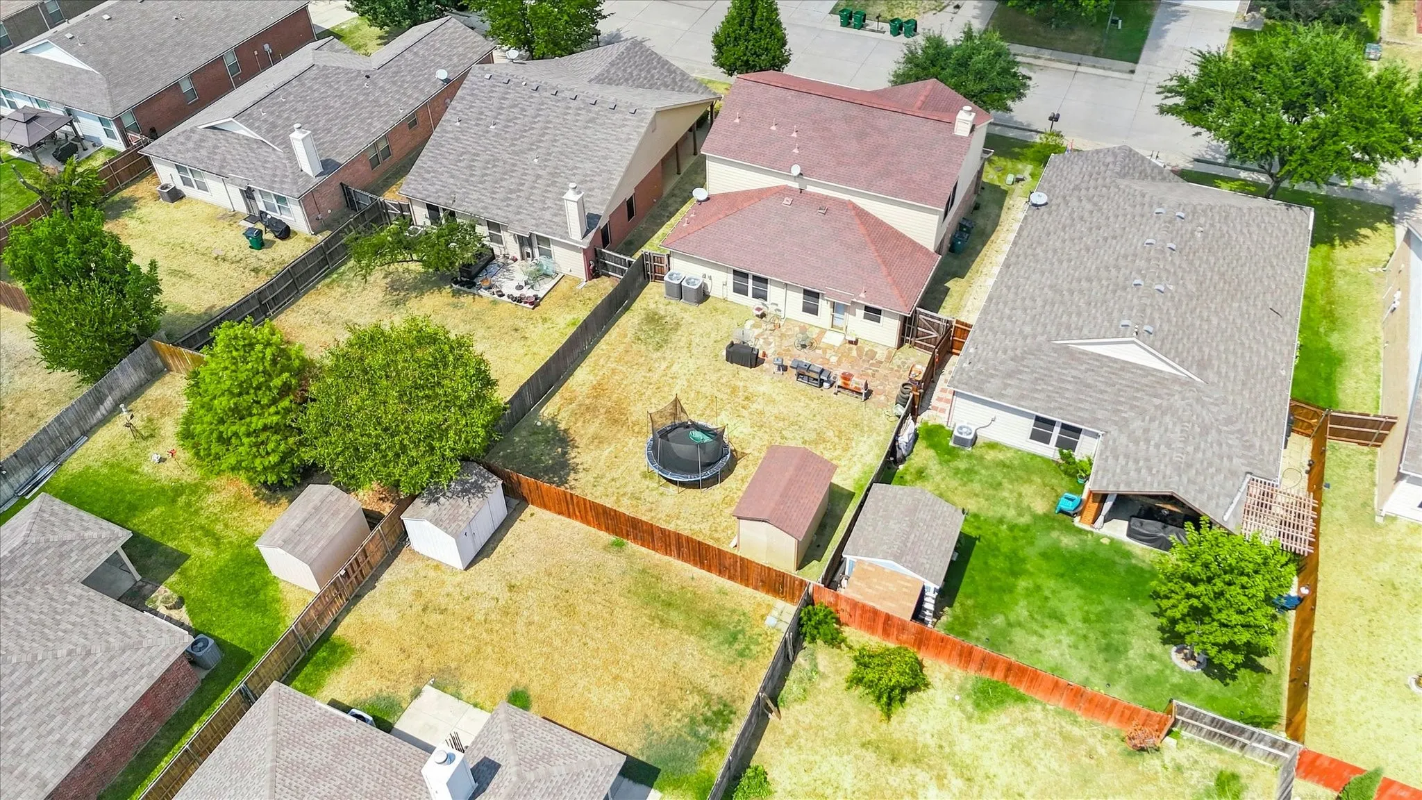 Single Family Residence For Sale in Denton County , 8816 Chisholm Trail, Cross Roads, Texas 76227, 4 Bedroom, 3 Bathroom, 2 Garage spaces, 2,353 Sqft, built in 2003, mls#21373791, Real Estate Agent in Cross Roads, Homes For Sale in Denton county, Homes For Sale in Cross Roads, Realtor in Cross Roads Texas, Real Estate Brokerage Independent Realty Texas, Luminita Cordes Realtor