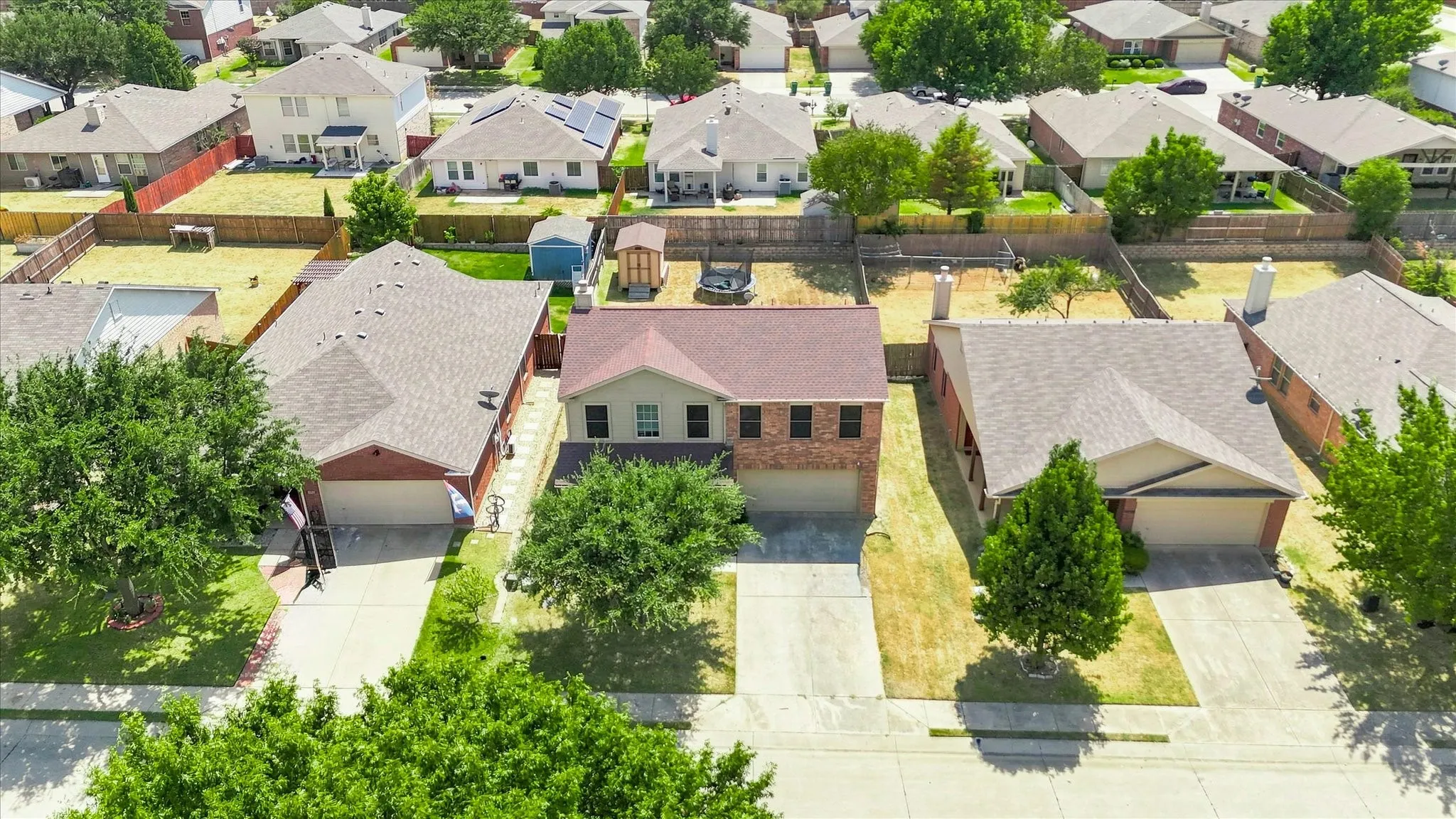 Single Family Residence For Sale in Denton County , 8816 Chisholm Trail, Cross Roads, Texas 76227, 4 Bedroom, 3 Bathroom, 2 Garage spaces, 2,353 Sqft, built in 2003, mls#21373791, Real Estate Agent in Cross Roads, Homes For Sale in Denton county, Homes For Sale in Cross Roads, Realtor in Cross Roads Texas, Real Estate Brokerage Independent Realty Texas, Luminita Cordes Realtor