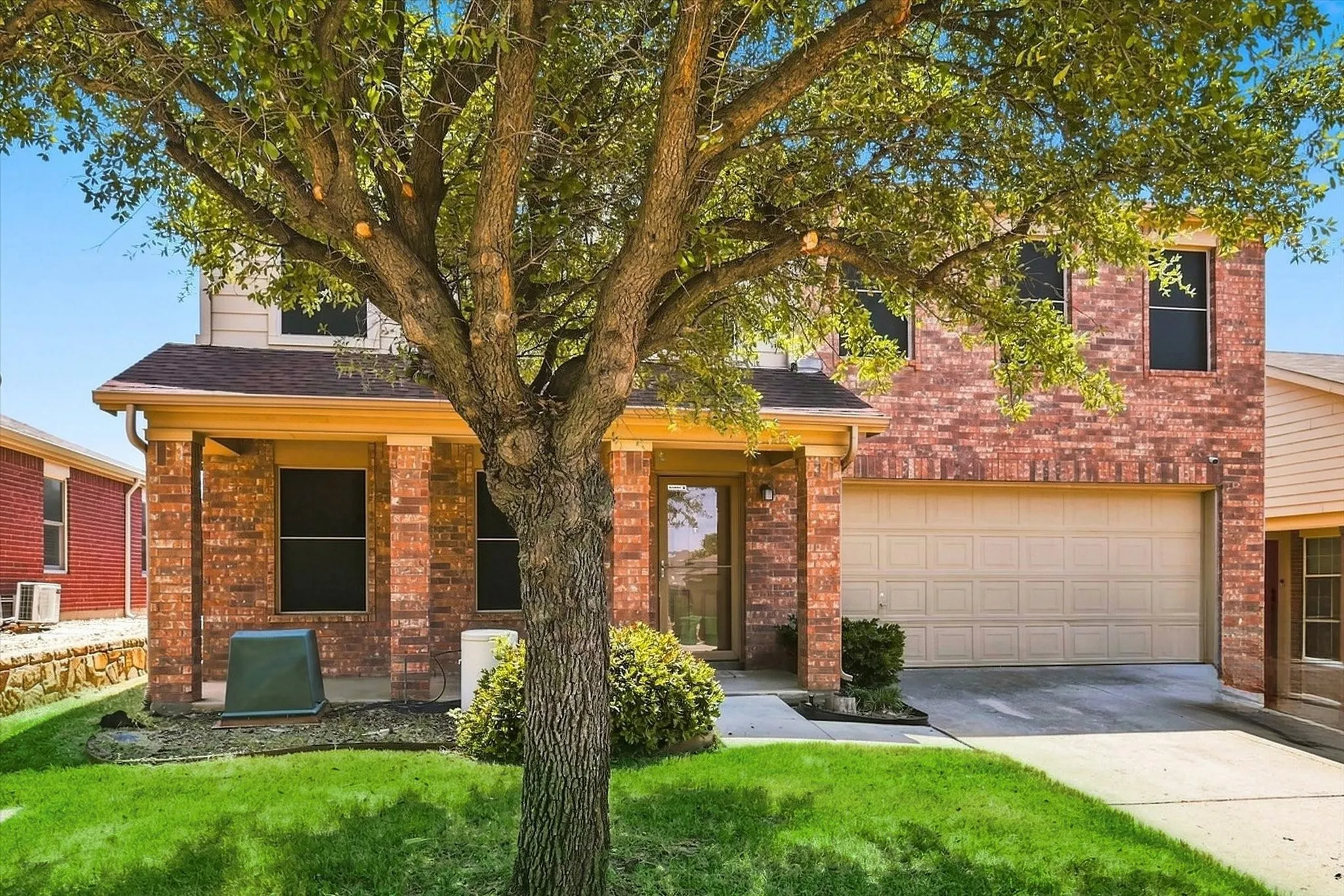 Single Family Residence For Sale in Denton County , 8816 Chisholm Trail, Cross Roads, Texas 76227, 4 Bedroom, 3 Bathroom, 2 Garage spaces, 2,353 Sqft, built in 2003, mls#21373791, Real Estate Agent in Cross Roads, Homes For Sale in Denton county, Homes For Sale in Cross Roads, Realtor in Cross Roads Texas, Real Estate Brokerage Independent Realty Texas, Luminita Cordes Realtor