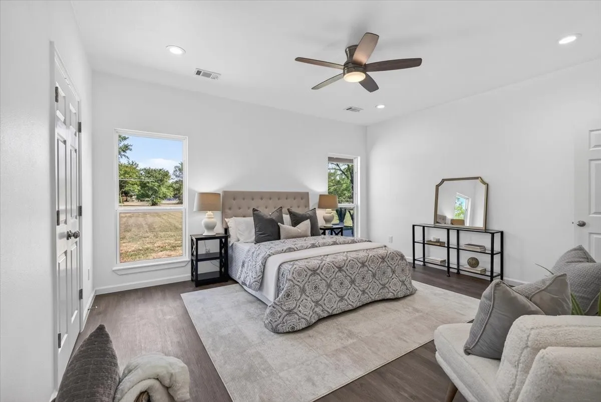 Single Family Residence For Sale in Henderson County , 140 Bedfords Bend, Gun Barrel City, Texas 75156, 3 Bedroom, 2 Bathroom, 2 Garage spaces, 1,600 Sqft, built in 2026, mls#21376700, Real Estate Agent in Gun Barrel City, Homes For Sale in Henderson county, Homes For Sale in Gun Barrel City, Realtor in Gun Barrel City Texas, Real Estate Brokerage Independent Realty Texas, Luminita Cordes Realtor
