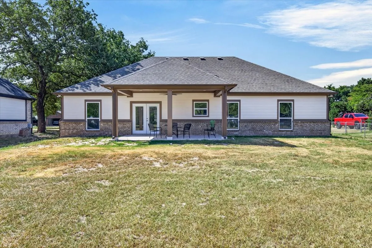 Single Family Residence For Sale in Henderson County , 140 Bedfords Bend, Gun Barrel City, Texas 75156, 3 Bedroom, 2 Bathroom, 2 Garage spaces, 1,600 Sqft, built in 2026, mls#21376700, Real Estate Agent in Gun Barrel City, Homes For Sale in Henderson county, Homes For Sale in Gun Barrel City, Realtor in Gun Barrel City Texas, Real Estate Brokerage Independent Realty Texas, Luminita Cordes Realtor