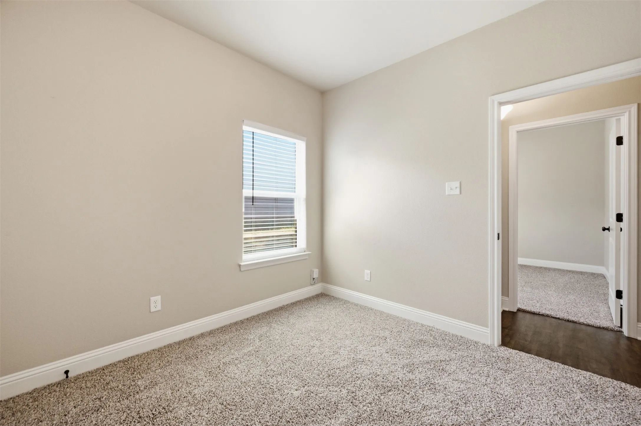 Duplex For Rent in Tarrant County , 3217 Karen Street 3219, Fort Worth, Texas 76116, 3 Bedroom, 2 Bathroom, 1 Garage spaces, 1,089 Sqft, built in 2015, mls#21376657, Real Estate Agent in Fort Worth, Homes For Rent in Tarrant county, Homes For Rent in Fort Worth, Realtor in Fort Worth Texas, Real Estate Brokerage Independent Realty Texas, Luminita Cordes Realtor