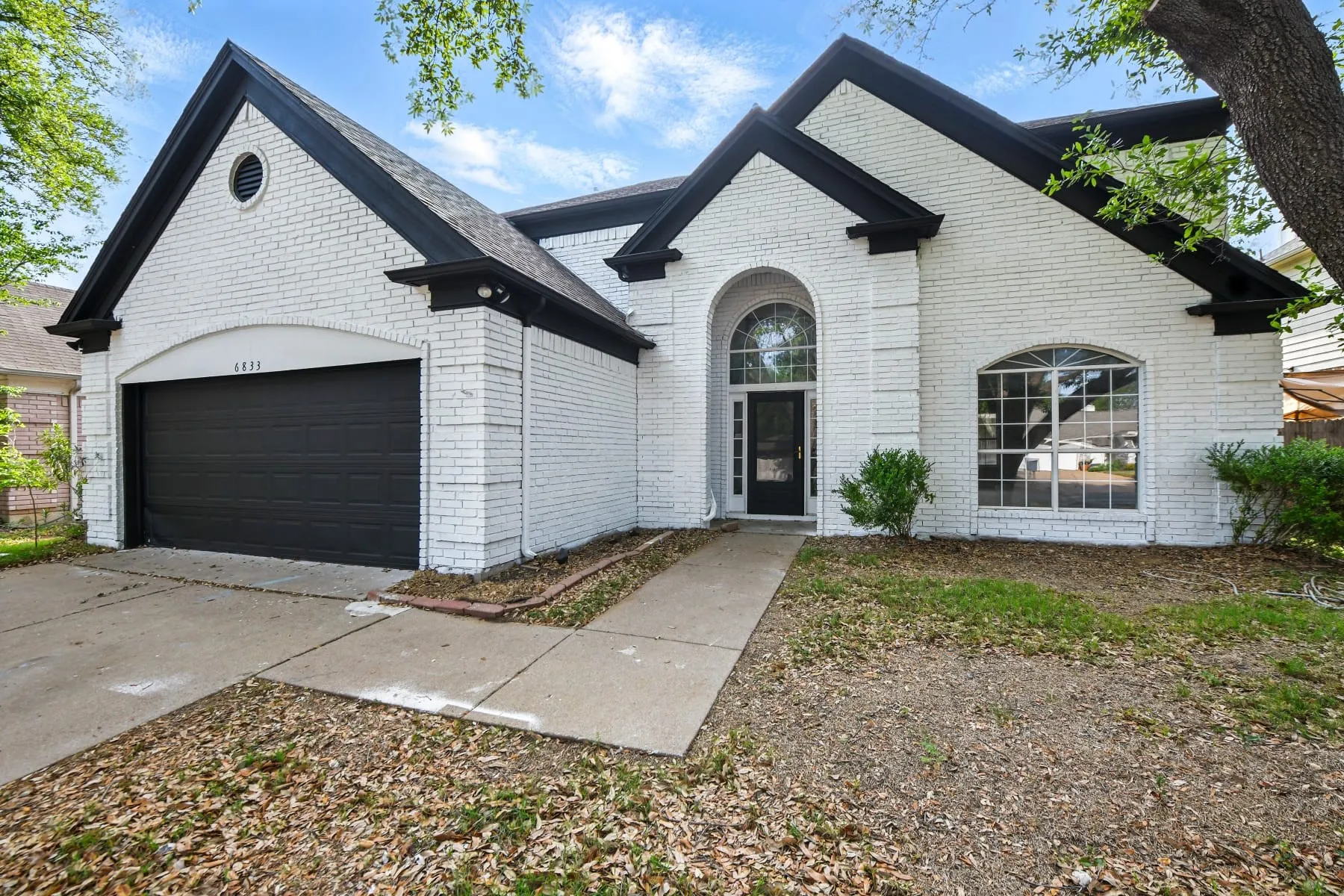 Single Family Residence For Rent in Tarrant County , 6833 Lyndale Drive, Watauga, Texas 76148, 4 Bedroom, 3 Bathroom, 2 Garage spaces, 2,602 Sqft, built in 1991, mls#21376713, Real Estate Agent in Watauga, Homes For Rent in Tarrant county, Homes For Rent in Watauga, Realtor in Watauga Texas, Real Estate Brokerage Independent Realty Texas, Luminita Cordes Realtor