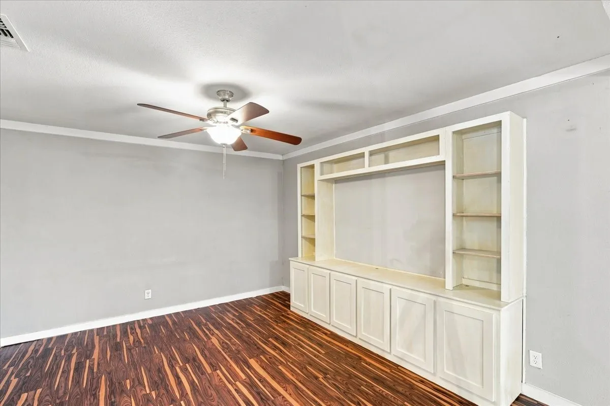 Single Family Residence For Sale in Mc Lennan County , 544 N Dison Drive, Robinson, Texas 76706, 3 Bedroom, 2 Bathroom, Garage spaces, 1,440 Sqft, built in 1968, mls#21374559, Real Estate Agent in Robinson, Homes For Sale in Mc Lennan county, Homes For Sale in Robinson, Realtor in Robinson Texas, Real Estate Brokerage Independent Realty Texas, Luminita Cordes Realtor