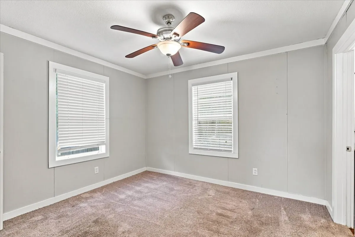 Single Family Residence For Sale in Mc Lennan County , 544 N Dison Drive, Robinson, Texas 76706, 3 Bedroom, 2 Bathroom, Garage spaces, 1,440 Sqft, built in 1968, mls#21374559, Real Estate Agent in Robinson, Homes For Sale in Mc Lennan county, Homes For Sale in Robinson, Realtor in Robinson Texas, Real Estate Brokerage Independent Realty Texas, Luminita Cordes Realtor