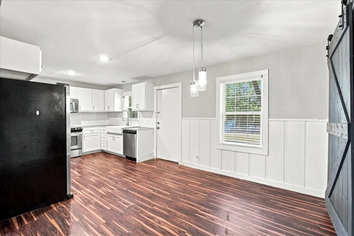 Single Family Residence For Sale in Mc Lennan County , 544 N Dison Drive, Robinson, Texas 76706, 3 Bedroom, 2 Bathroom, Garage spaces, 1,440 Sqft, built in 1968, mls#21374559, Real Estate Agent in Robinson, Homes For Sale in Mc Lennan county, Homes For Sale in Robinson, Realtor in Robinson Texas, Real Estate Brokerage Independent Realty Texas, Luminita Cordes Realtor