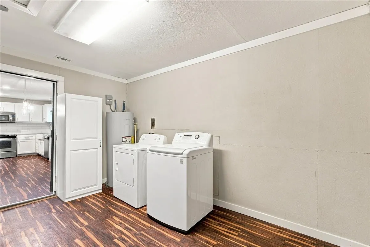 Single Family Residence For Sale in Mc Lennan County , 544 N Dison Drive, Robinson, Texas 76706, 3 Bedroom, 2 Bathroom, Garage spaces, 1,440 Sqft, built in 1968, mls#21374559, Real Estate Agent in Robinson, Homes For Sale in Mc Lennan county, Homes For Sale in Robinson, Realtor in Robinson Texas, Real Estate Brokerage Independent Realty Texas, Luminita Cordes Realtor