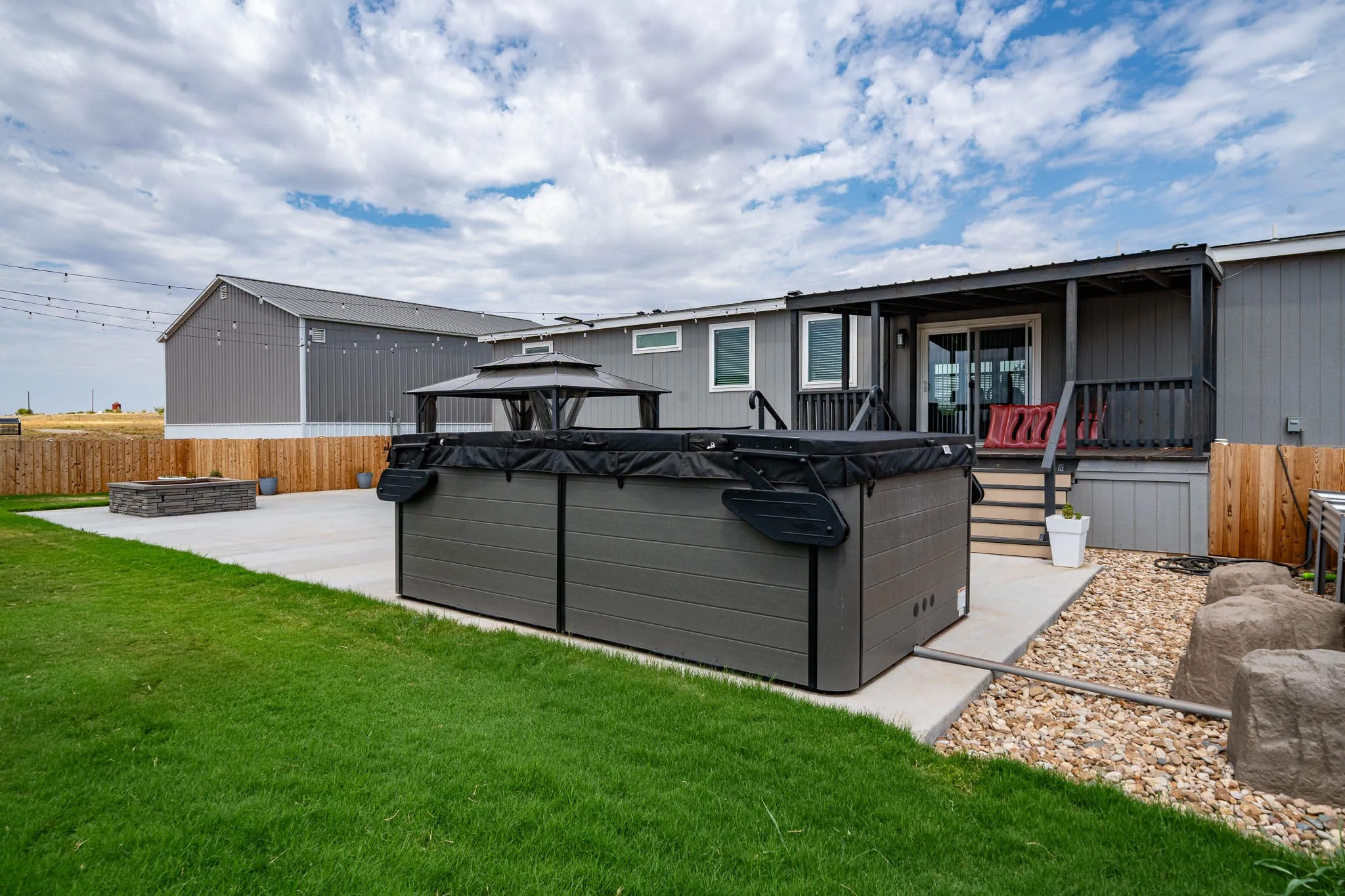 Manufactured Home For Sale in Jones County , 7677 County Road 463, Anson, Texas 79501, 4 Bedroom, 3 Bathroom, 2 Garage spaces, 2,304 Sqft, built in 2025, mls#21375801, Real Estate Agent in Anson, Homes For Sale in Jones county, Homes For Sale in Anson, Realtor in Anson Texas, Real Estate Brokerage Independent Realty Texas, Luminita Cordes Realtor