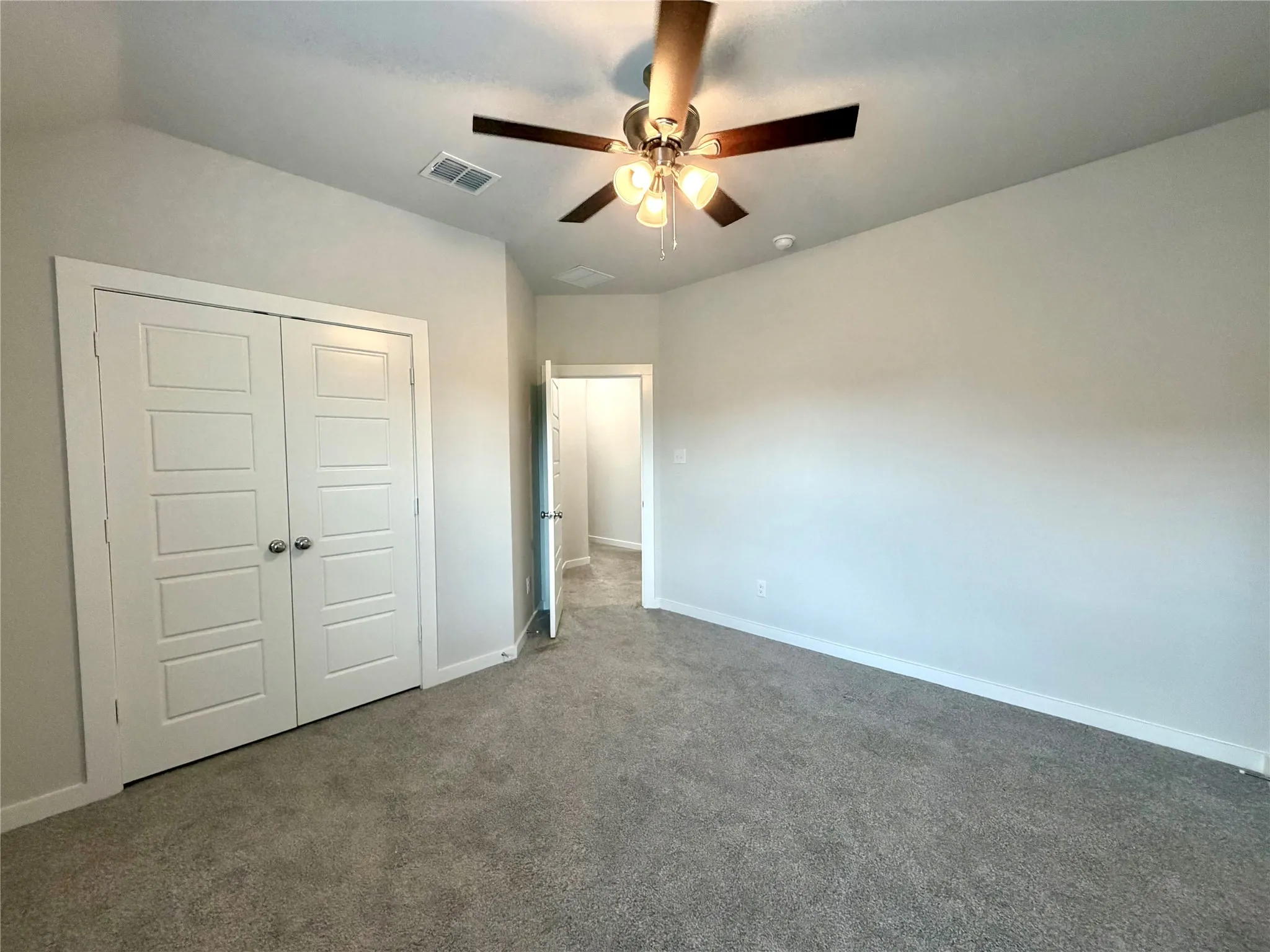 Single Family Residence For Rent in Ellis County , 588 Moonrise, Waxahachie, Texas 75165, 5 Bedroom, 3 Bathroom, 2 Garage spaces, 3,139 Sqft, built in 2025, mls#21376727, Real Estate Agent in Waxahachie, Homes For Rent in Ellis county, Homes For Rent in Waxahachie, Realtor in Waxahachie Texas, Real Estate Brokerage Independent Realty Texas, Luminita Cordes Realtor
