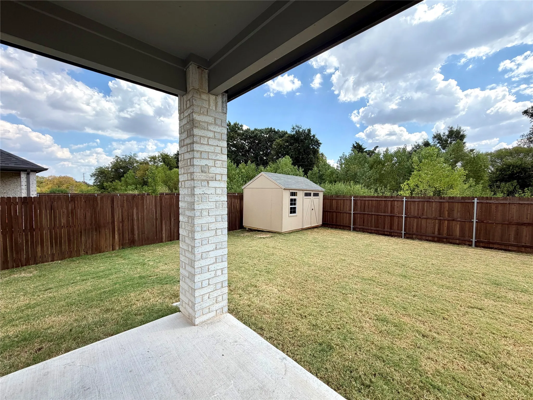 Single Family Residence For Rent in Ellis County , 588 Moonrise, Waxahachie, Texas 75165, 5 Bedroom, 3 Bathroom, 2 Garage spaces, 3,139 Sqft, built in 2025, mls#21376727, Real Estate Agent in Waxahachie, Homes For Rent in Ellis county, Homes For Rent in Waxahachie, Realtor in Waxahachie Texas, Real Estate Brokerage Independent Realty Texas, Luminita Cordes Realtor