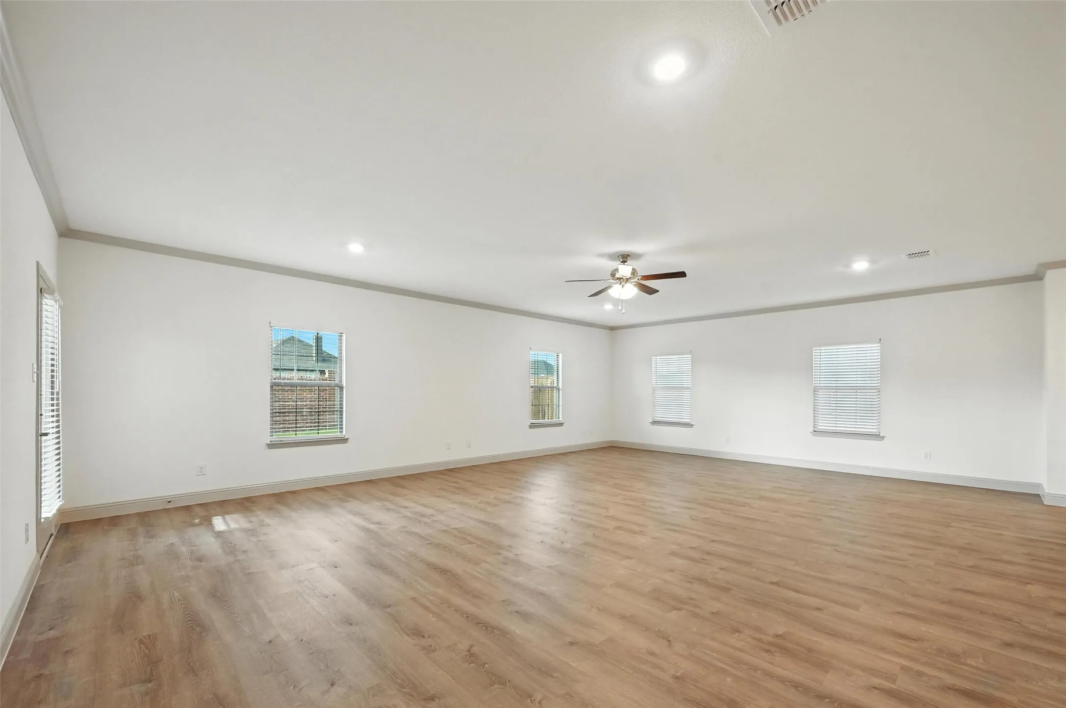 Single Family Residence For Rent in Collin County , 235 Community Drive, Lavon, Texas 75166, 4 Bedroom, 3 Bathroom, 2 Garage spaces, 2,800 Sqft, built in 2023, mls#21376627, Real Estate Agent in Lavon, Homes For Rent in Collin county, Homes For Rent in Lavon, Realtor in Lavon Texas, Real Estate Brokerage Independent Realty Texas, Luminita Cordes Realtor