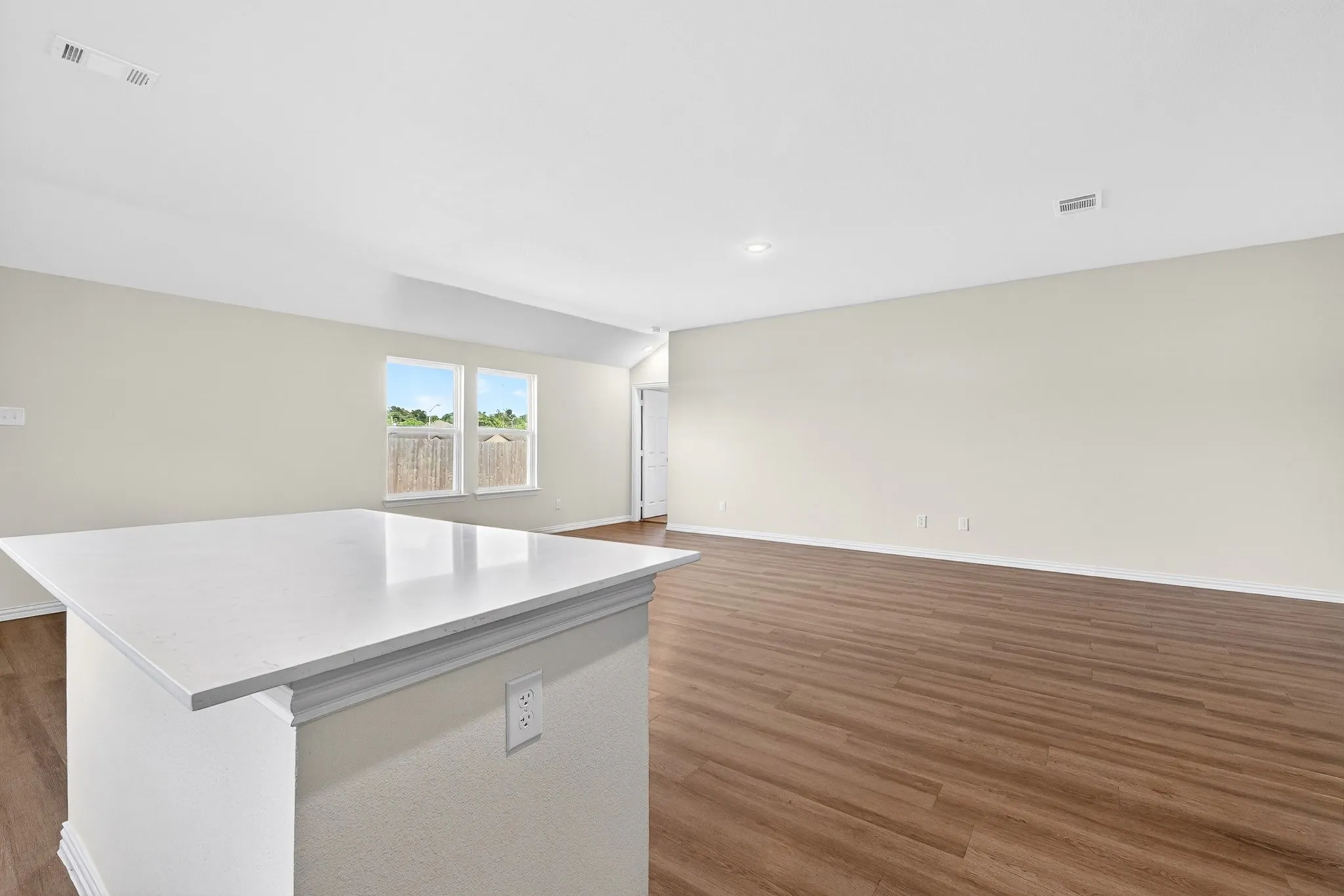 Single Family Residence For Sale in Bell County , 935 Antelope Trail, Temple, Texas 76504, 4 Bedroom, 2 Bathroom, 2 Garage spaces, 1,384 Sqft, built in 2024, mls#21376202, Real Estate Agent in Temple, Homes For Sale in Bell county, Homes For Sale in Temple, Realtor in Temple Texas, Real Estate Brokerage Independent Realty Texas, Luminita Cordes Realtor