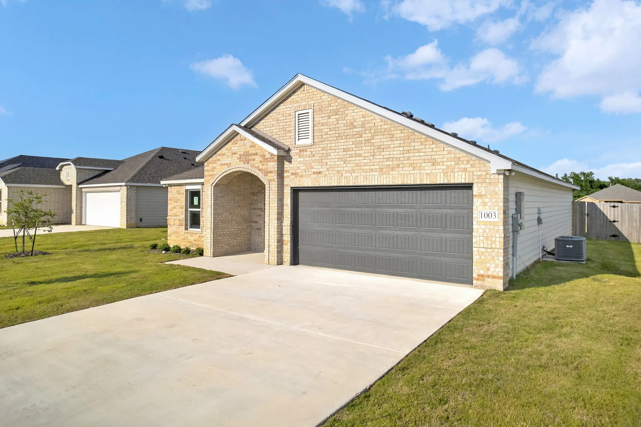 Single Family Residence For Sale in Bell County , 1003 Antelope Trail, Temple, Texas 76504, 3 Bedroom, 2 Bathroom, 2 Garage spaces, 1,401 Sqft, built in 2024, mls#21375865, Real Estate Agent in Temple, Homes For Sale in Bell county, Homes For Sale in Temple, Realtor in Temple Texas, Real Estate Brokerage Independent Realty Texas, Luminita Cordes Realtor