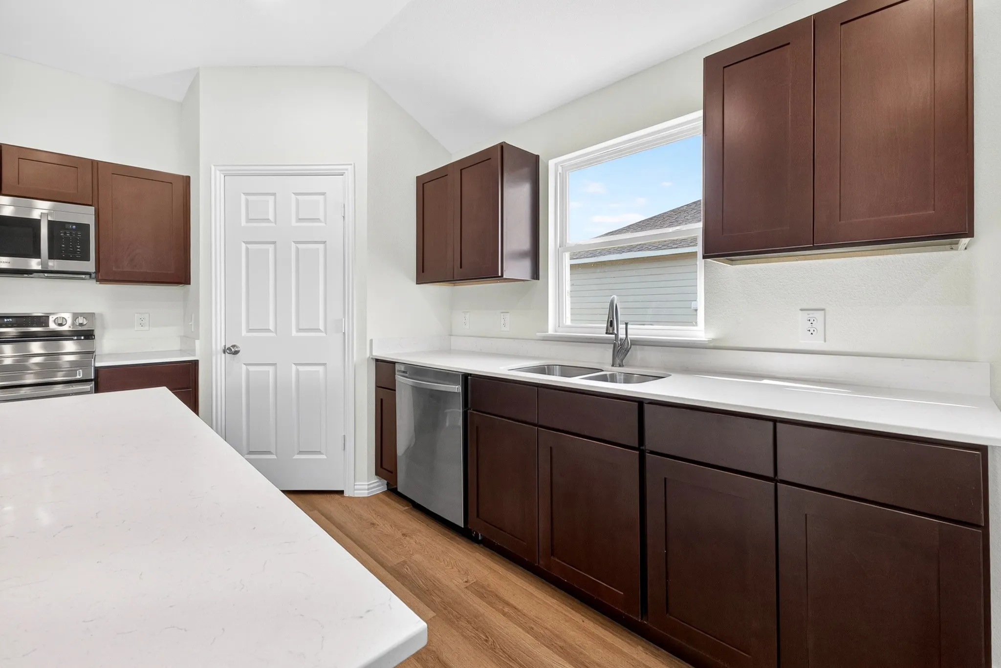 Single Family Residence For Sale in Bell County , 1003 Antelope Trail, Temple, Texas 76504, 3 Bedroom, 2 Bathroom, 2 Garage spaces, 1,401 Sqft, built in 2024, mls#21375865, Real Estate Agent in Temple, Homes For Sale in Bell county, Homes For Sale in Temple, Realtor in Temple Texas, Real Estate Brokerage Independent Realty Texas, Luminita Cordes Realtor