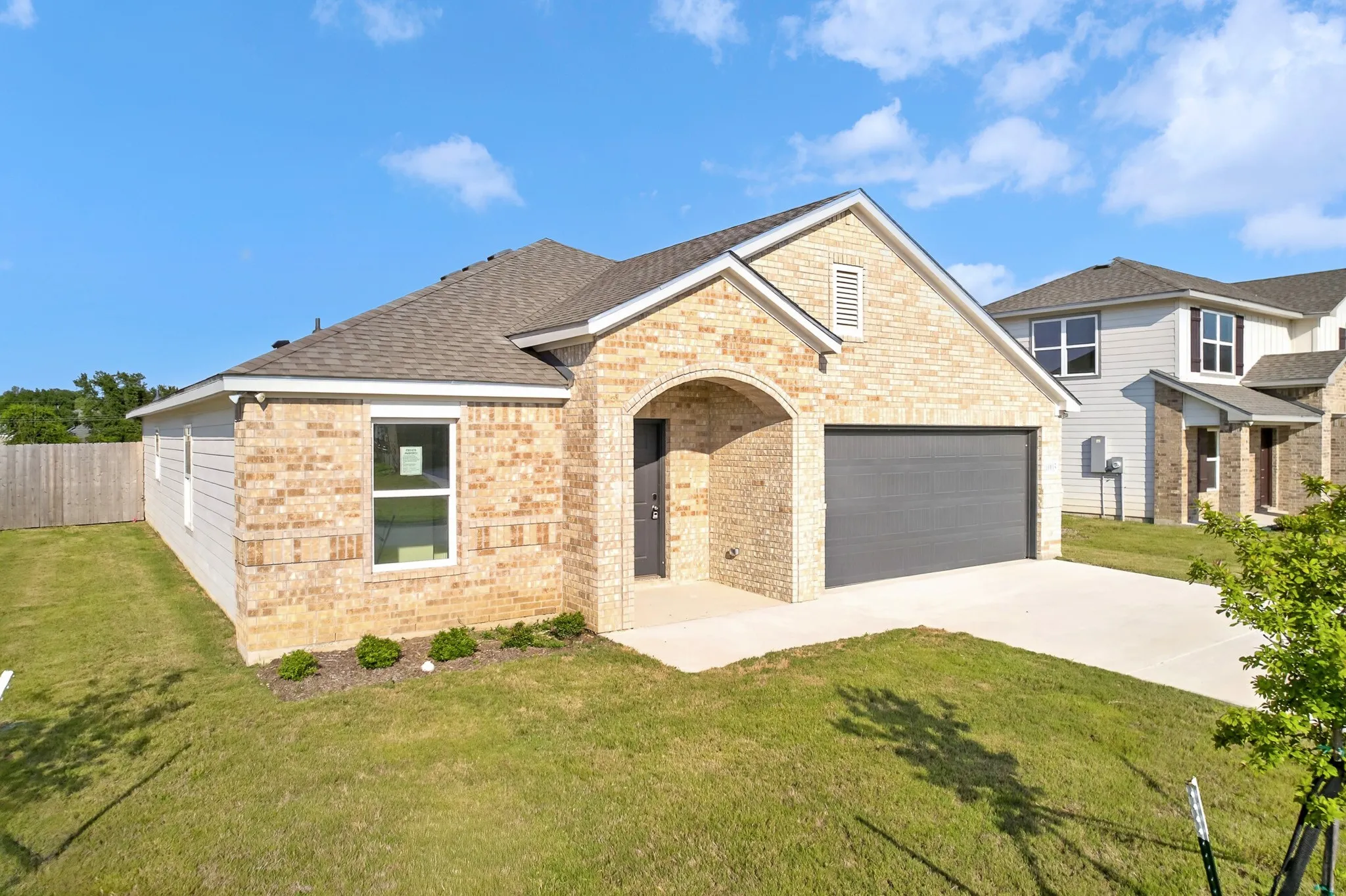 Single Family Residence For Sale in Bell County , 1003 Antelope Trail, Temple, Texas 76504, 3 Bedroom, 2 Bathroom, 2 Garage spaces, 1,401 Sqft, built in 2024, mls#21375865, Real Estate Agent in Temple, Homes For Sale in Bell county, Homes For Sale in Temple, Realtor in Temple Texas, Real Estate Brokerage Independent Realty Texas, Luminita Cordes Realtor